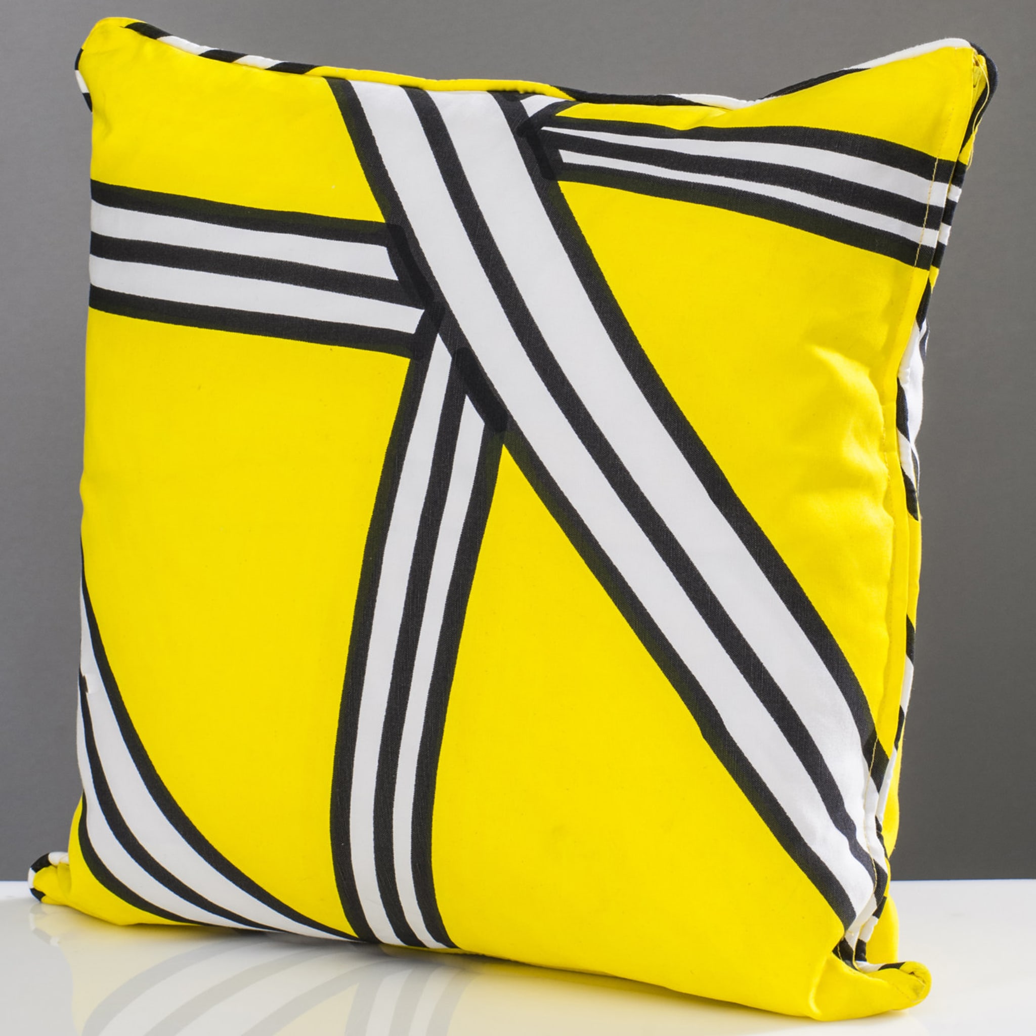 Tria Yellow Cushion - Alternative view 2