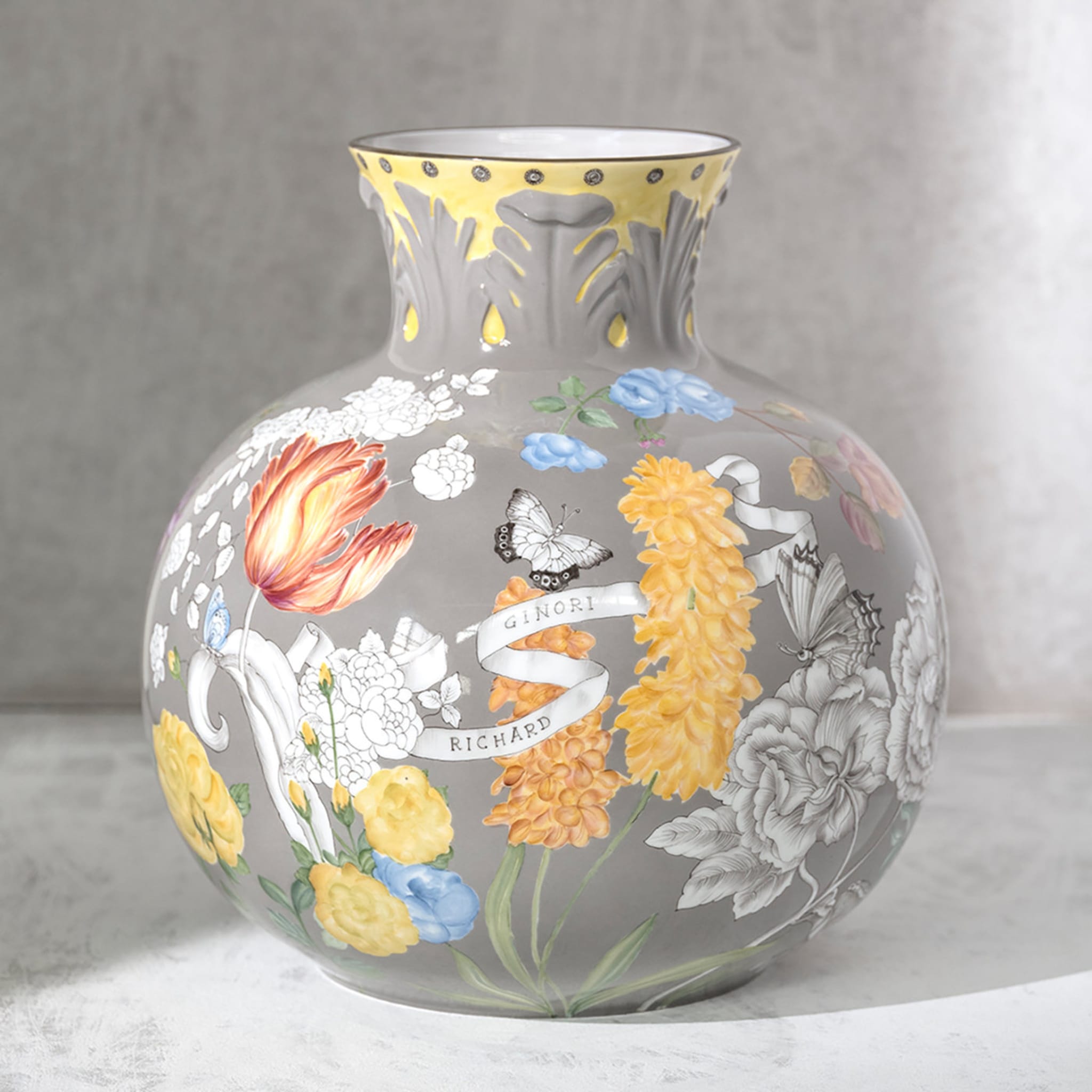 Iris Garden Spherical Gray Vase - Alternative view 1