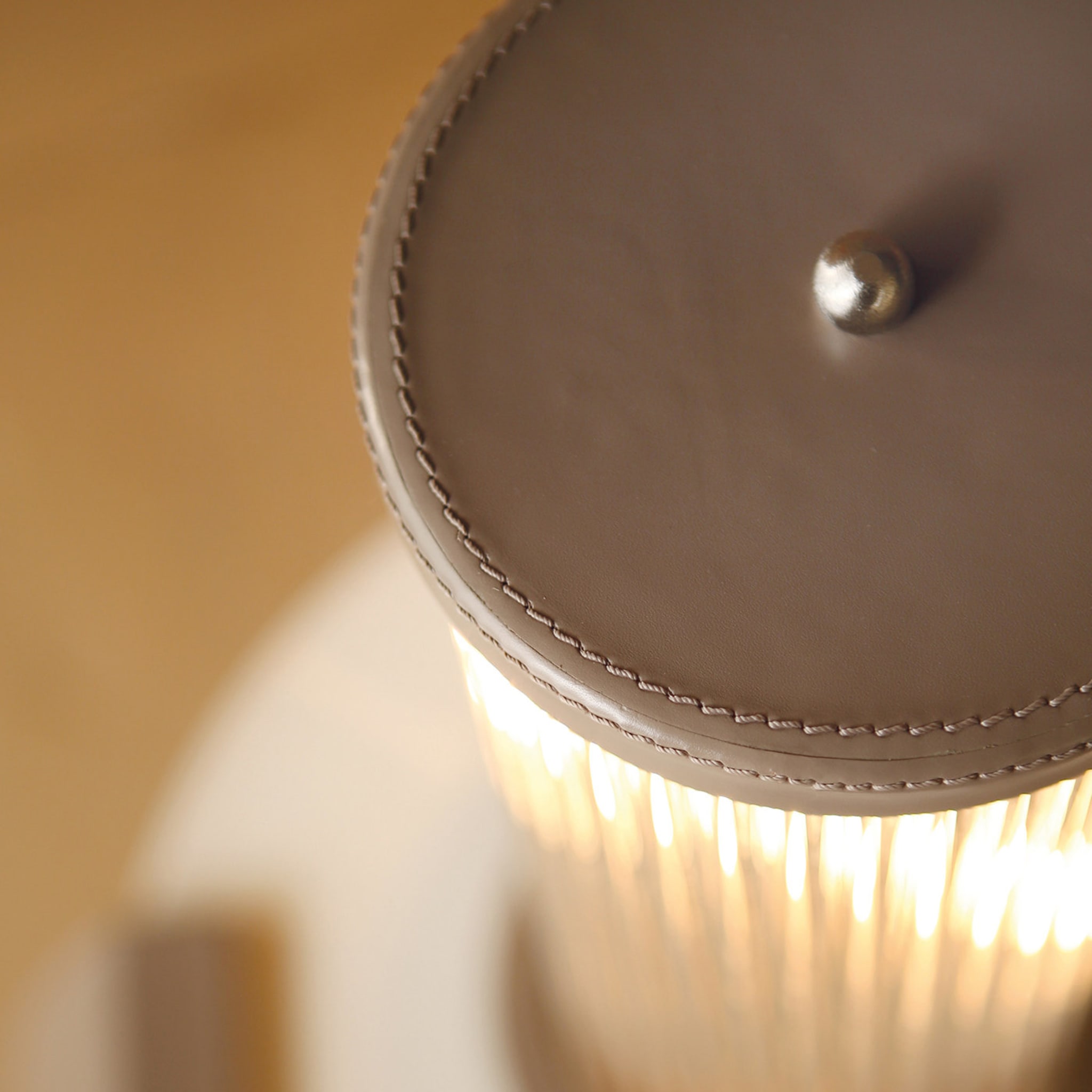 Lampe de table en forme de bâton - Vue alternative 1
