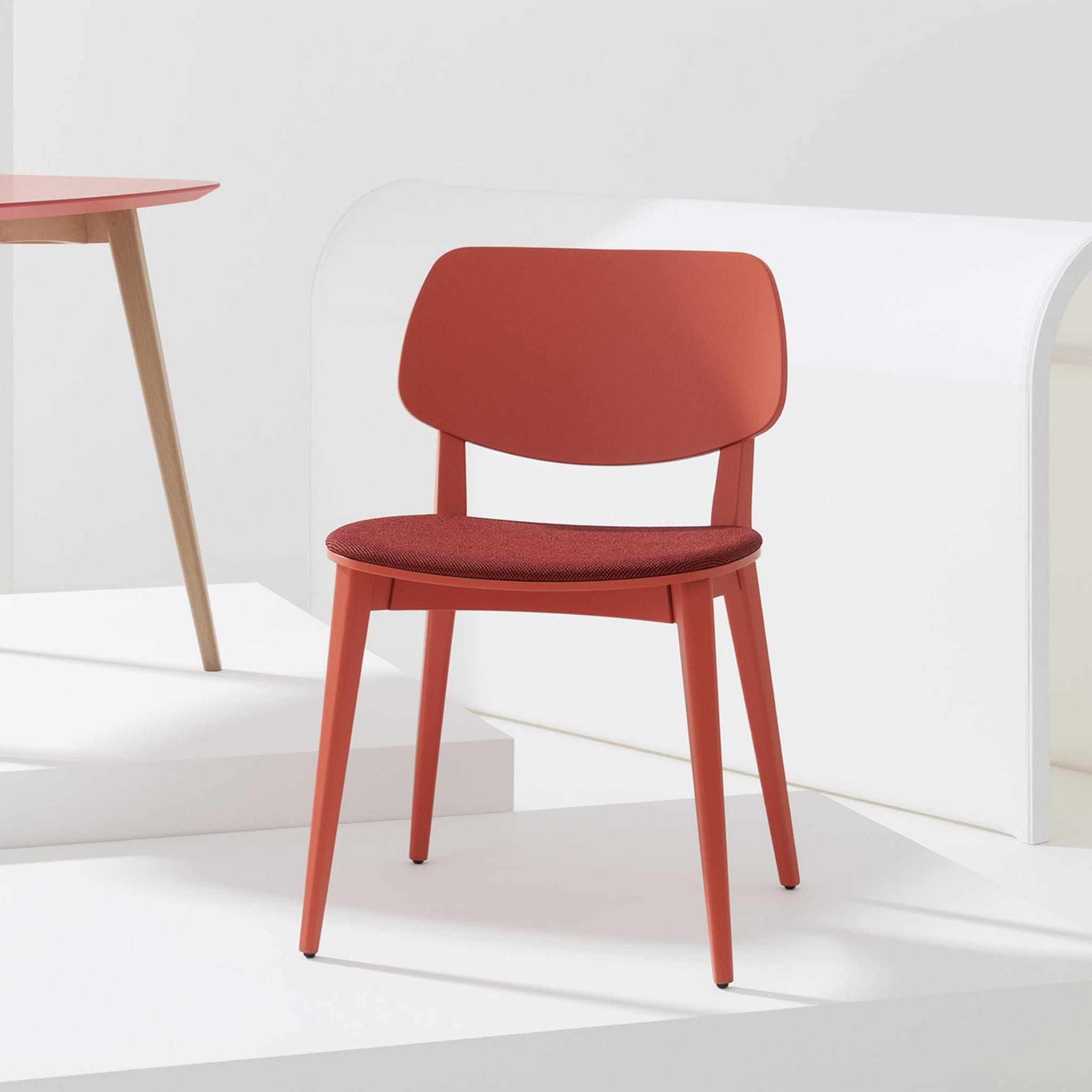 Doll 551 Red Chair by Emilio Nanni - Alternative view 1