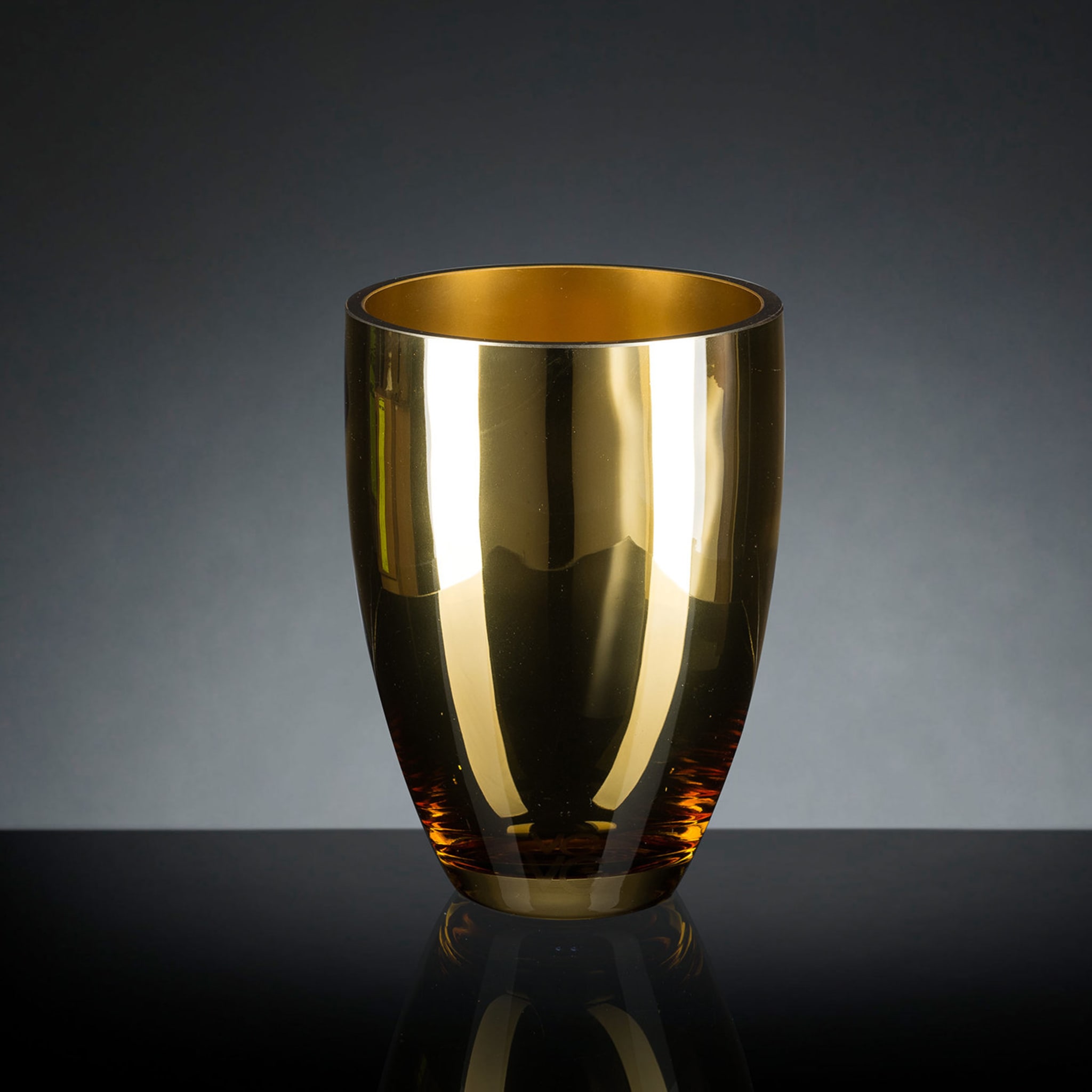 Tik Gold Vase - Alternative view 1