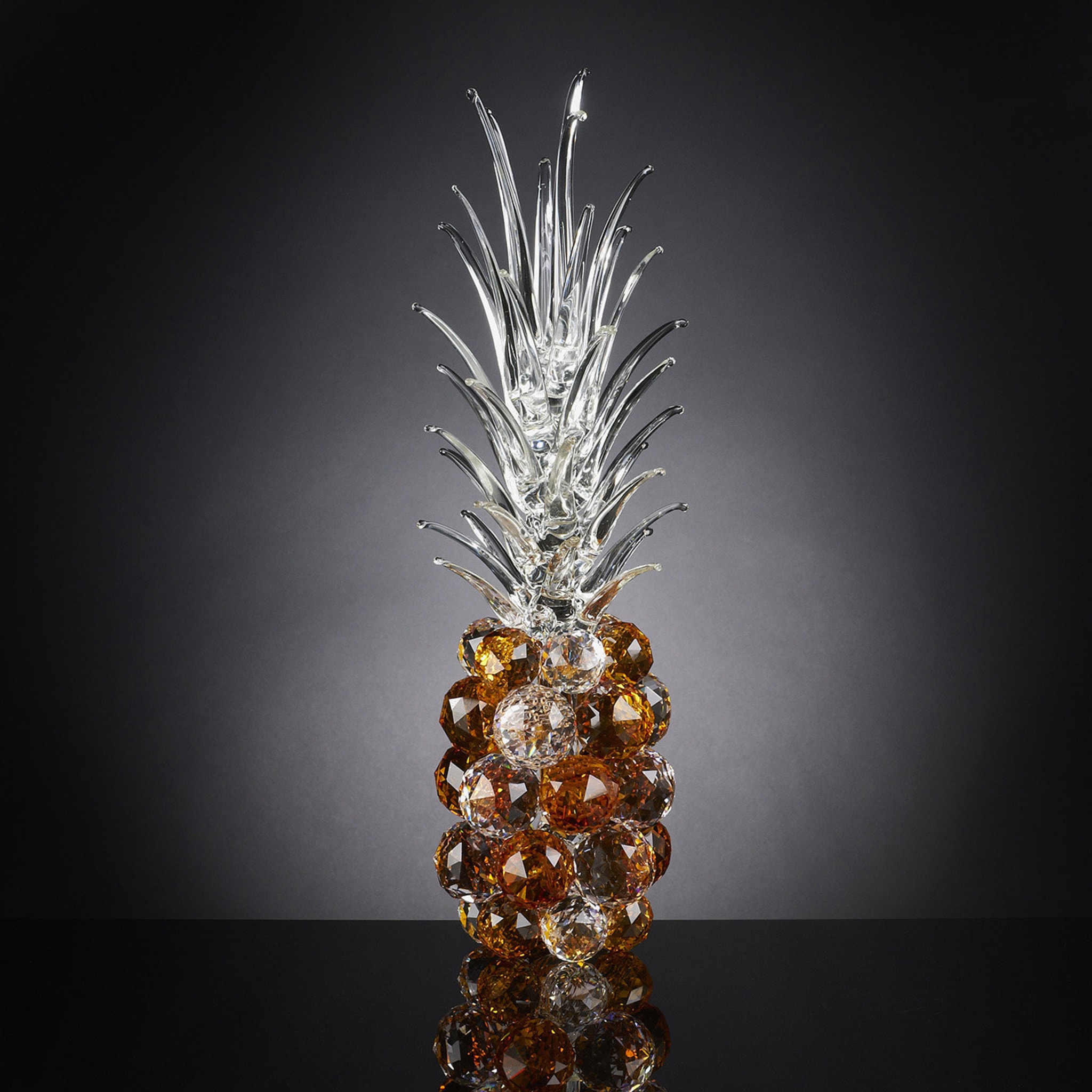 Large Amber Glass Pineapple - Alternative view 1