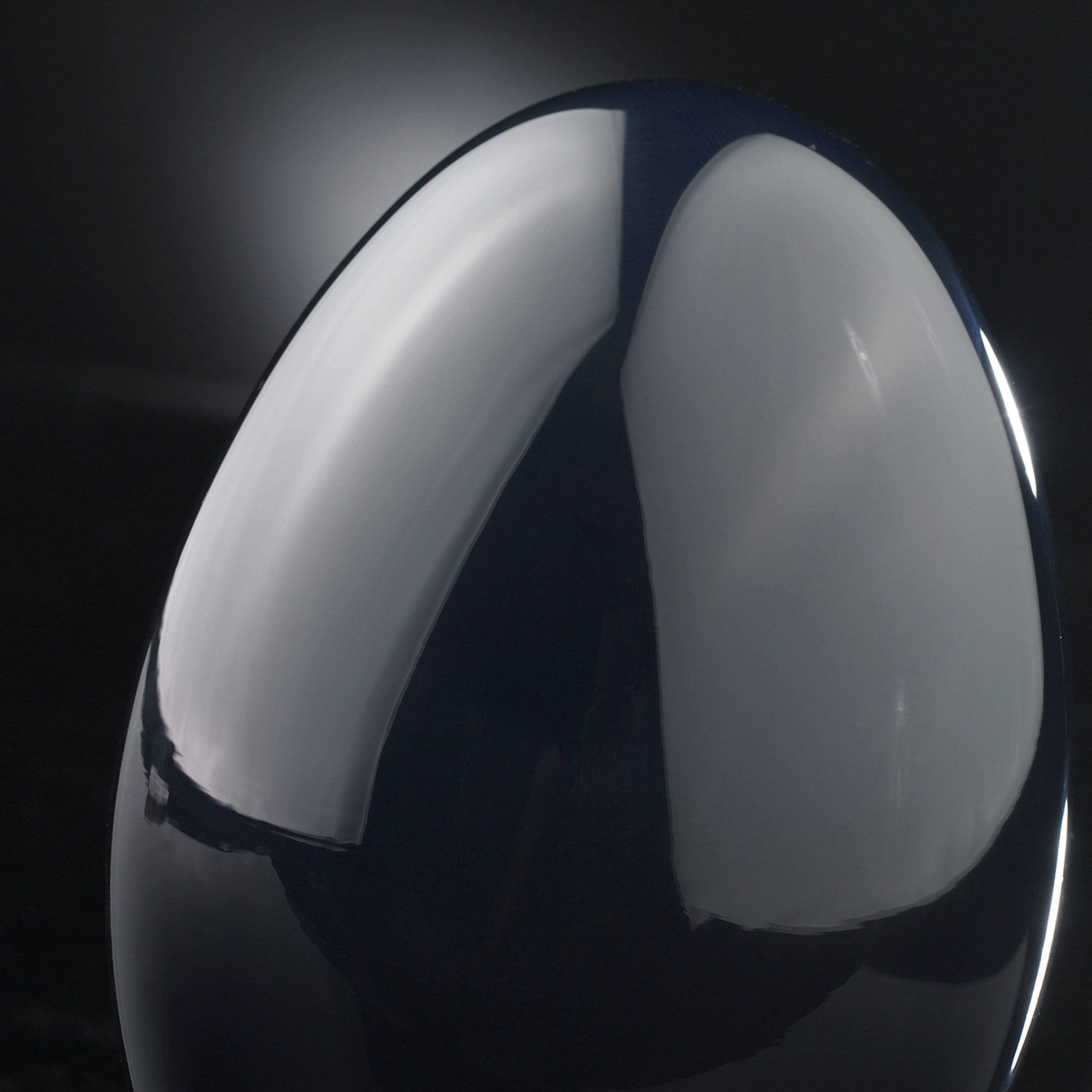 Small Black Glass Egg - Alternative view 2