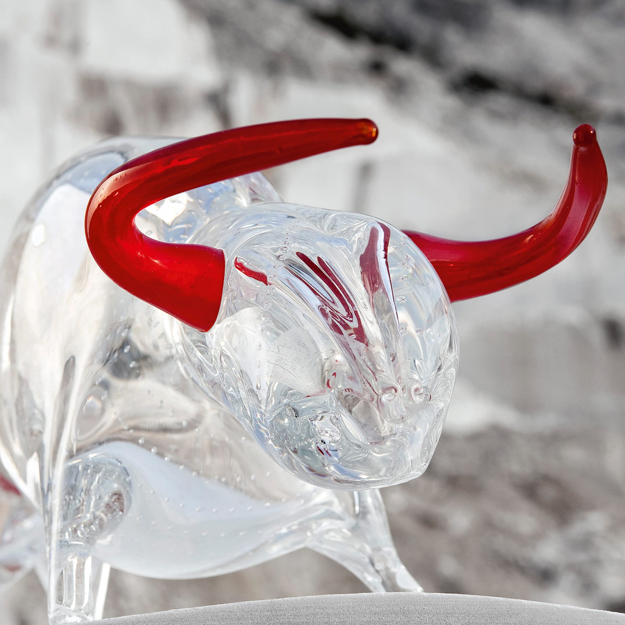 Figurina di toro in vetro grande  - Vista alternativa 4