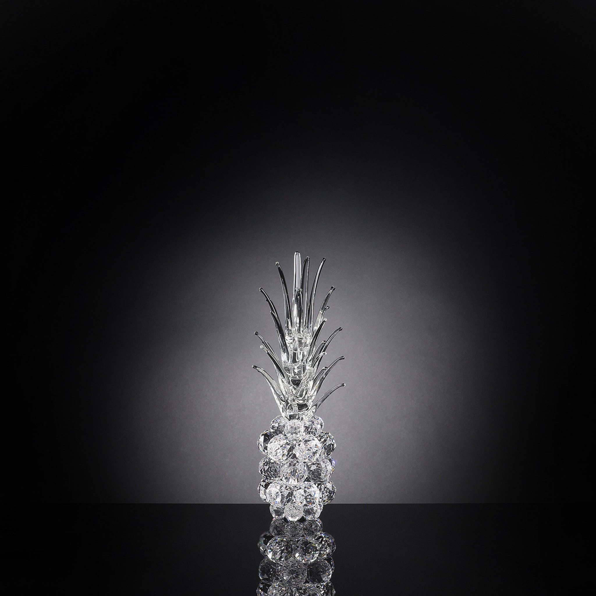 Large Crystal Pineapple - Alternative view 1