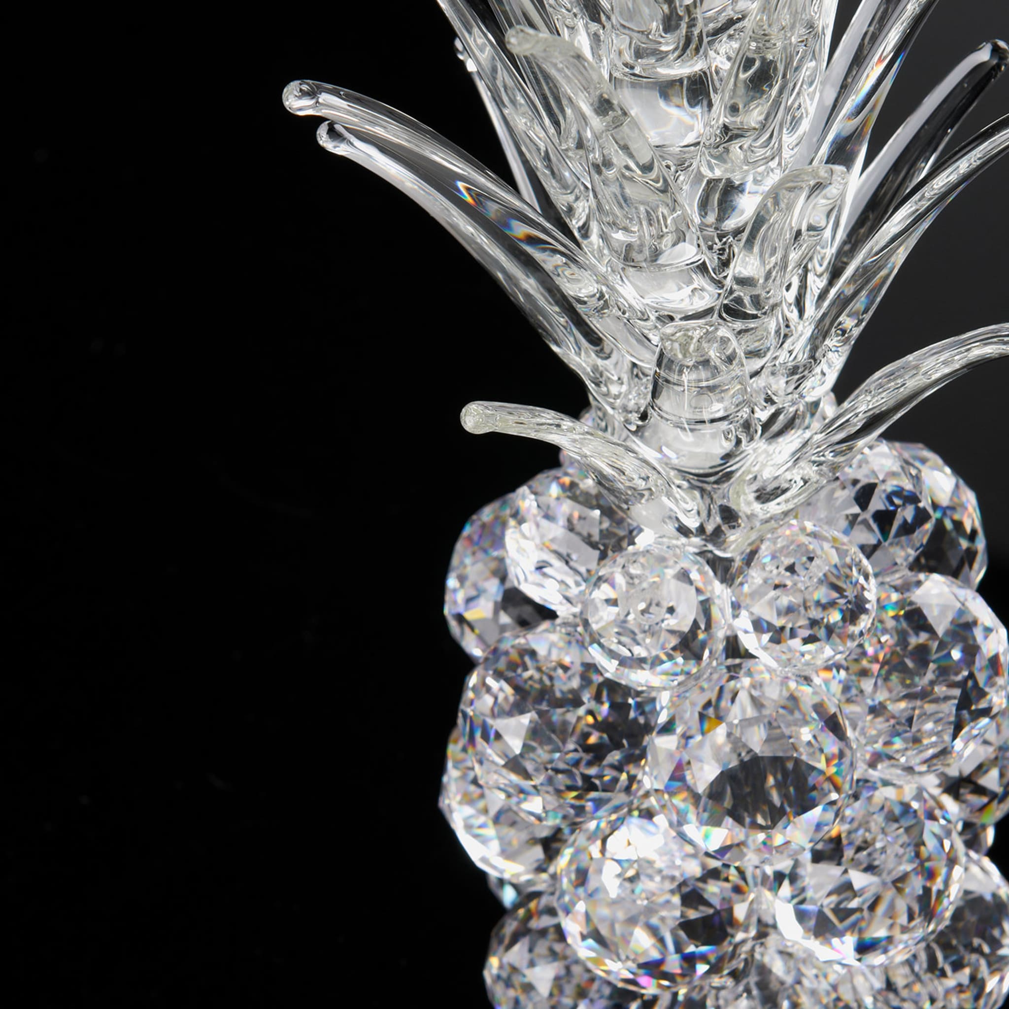 Large Crystal Pineapple - Alternative view 2