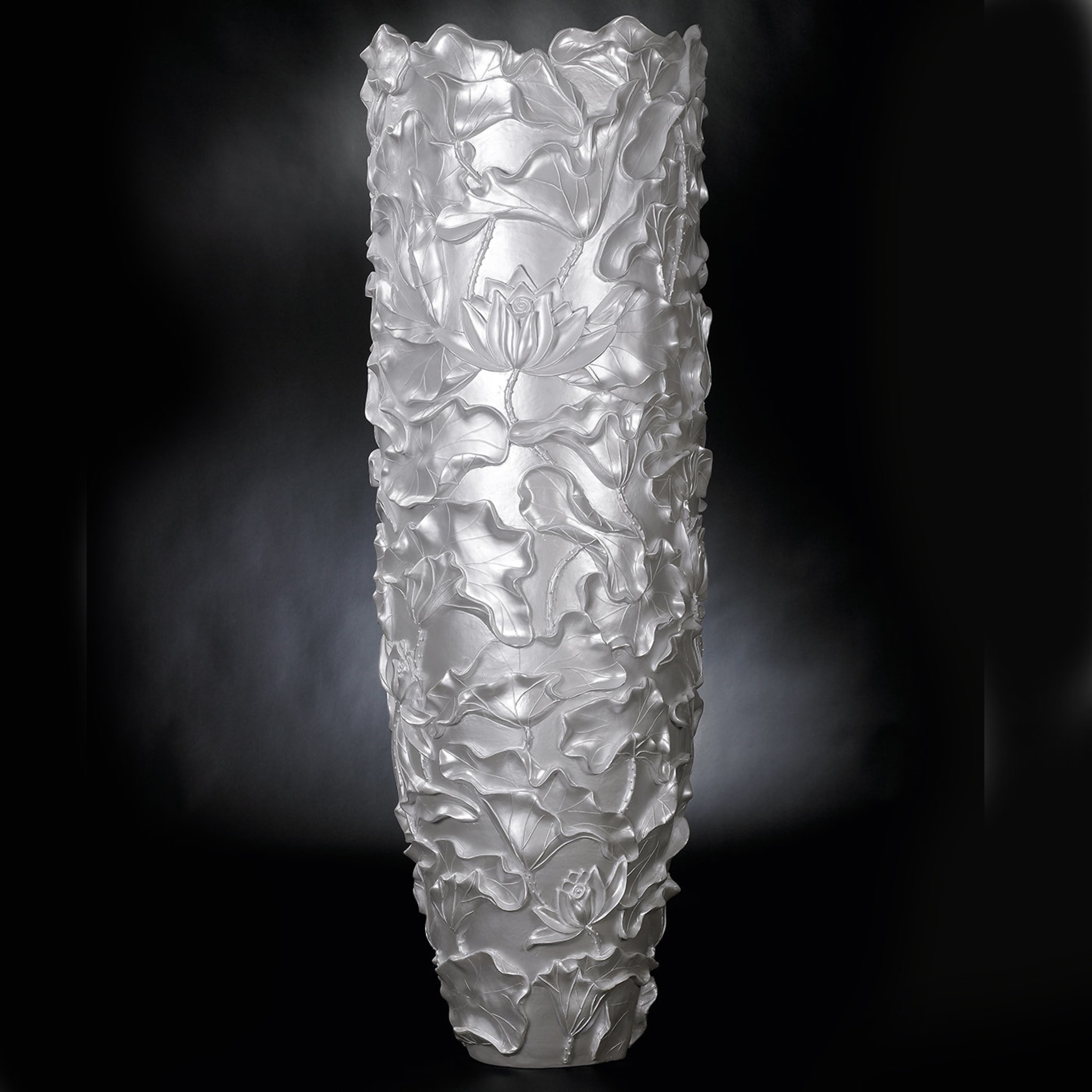 Lotus Obice Large White Vase - Alternative view 1