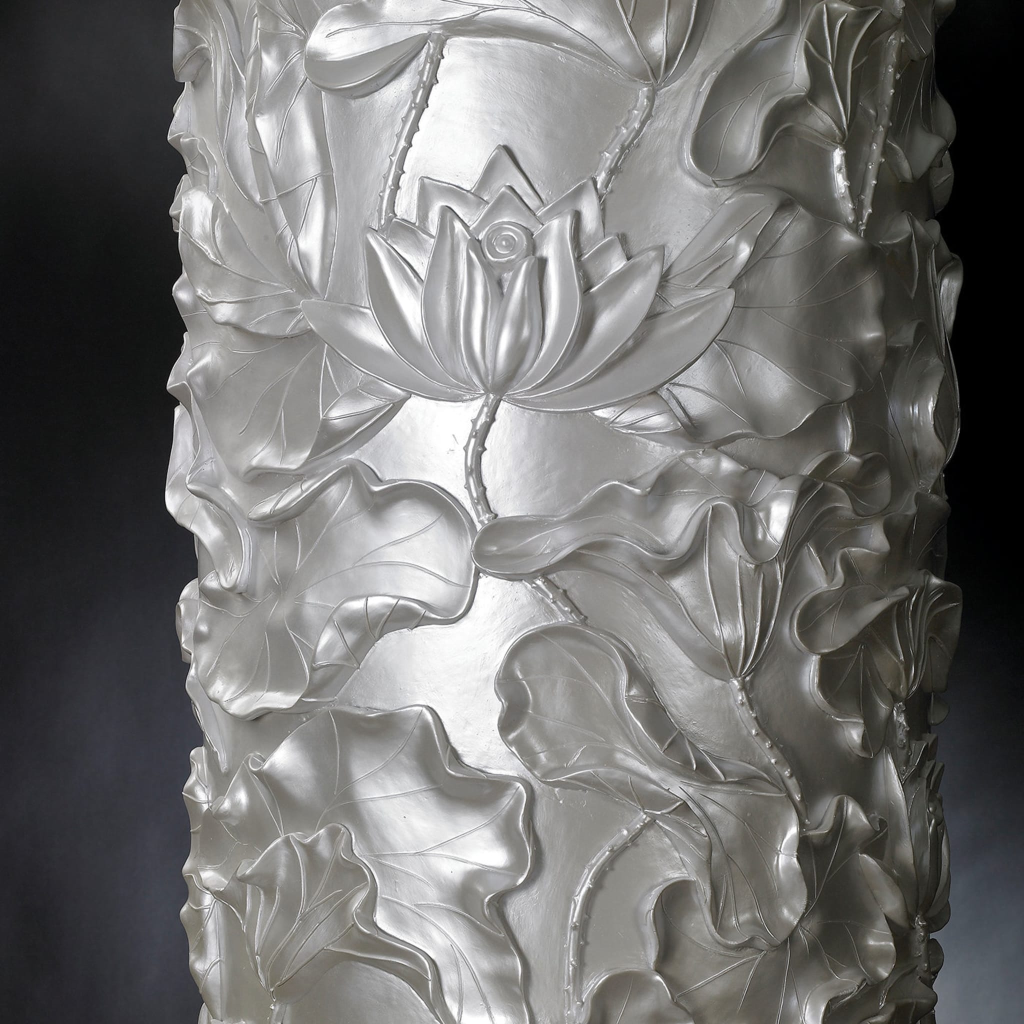 Lotus Obice Large White Vase - Alternative view 2