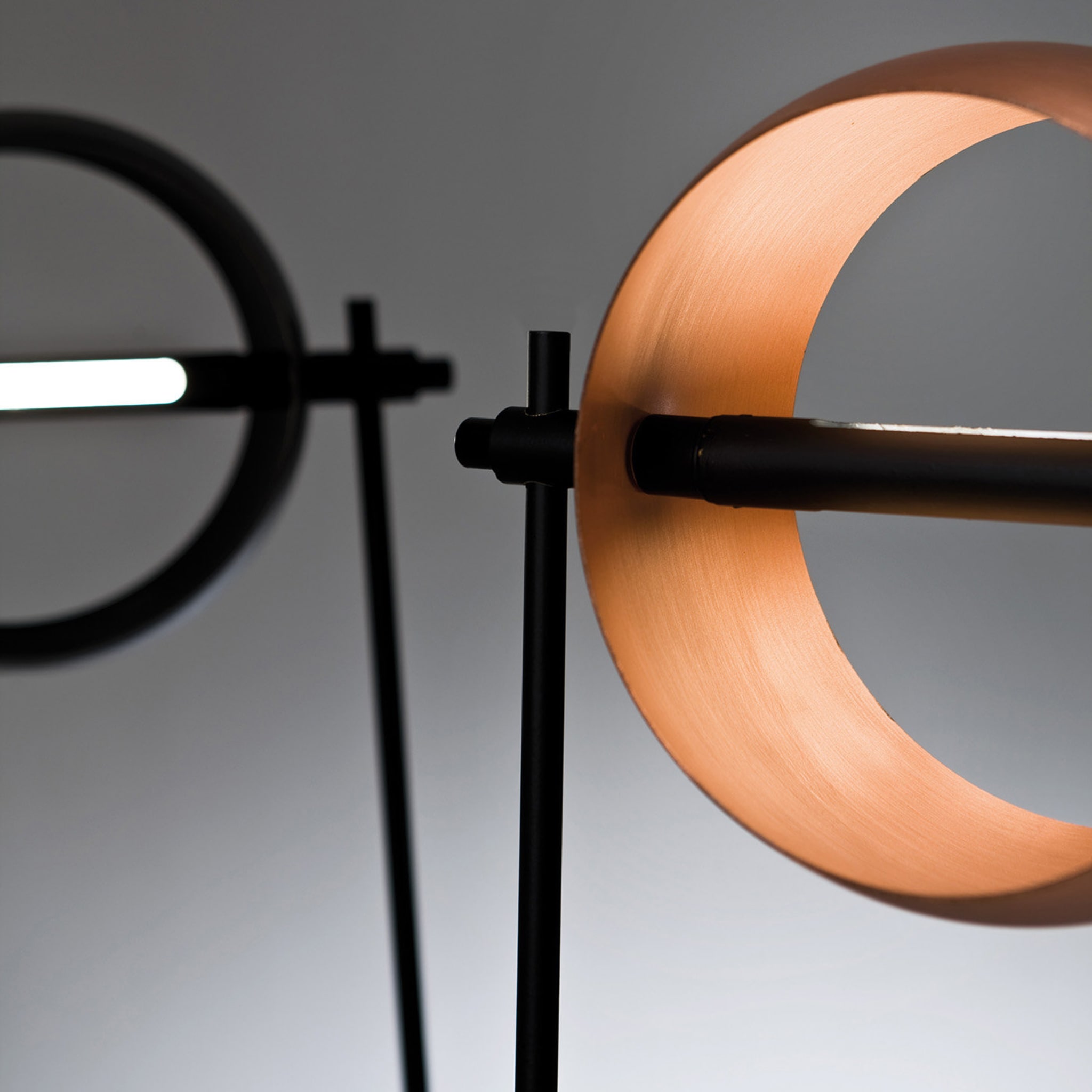 Globe Table Lamp by Edoardo Colzani - Alternative view 2