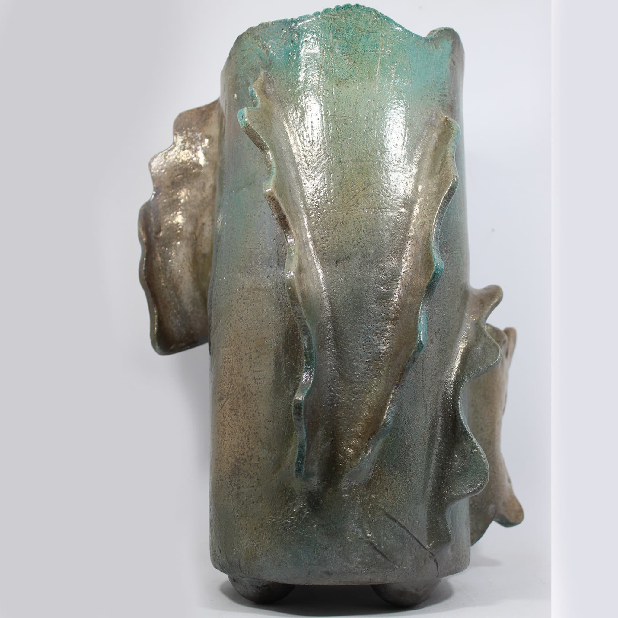 Vase sculptural à pied - Vue alternative 2