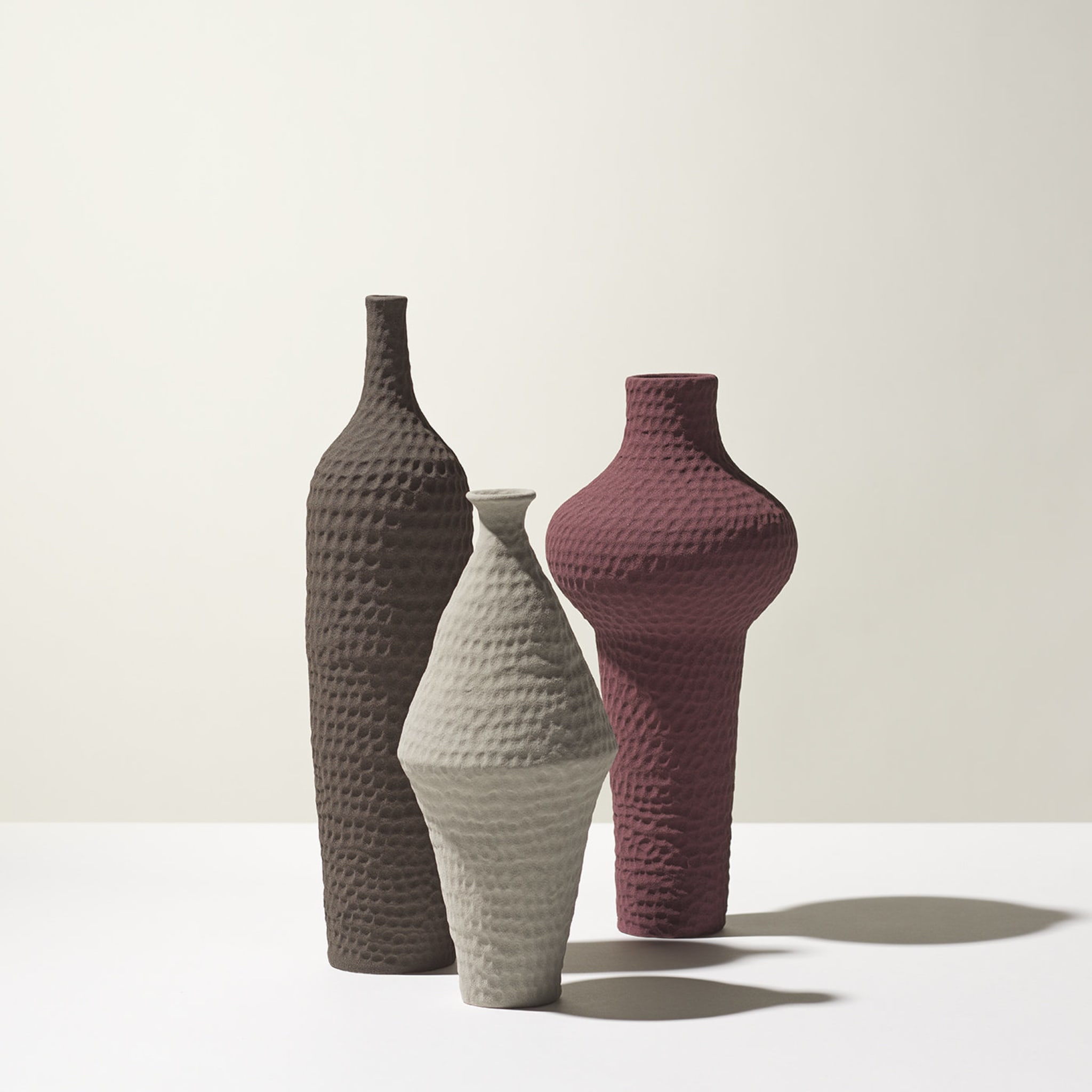 Battuti Brown Slim-Neck Vase by Andrea Anastasio  - Alternative view 2
