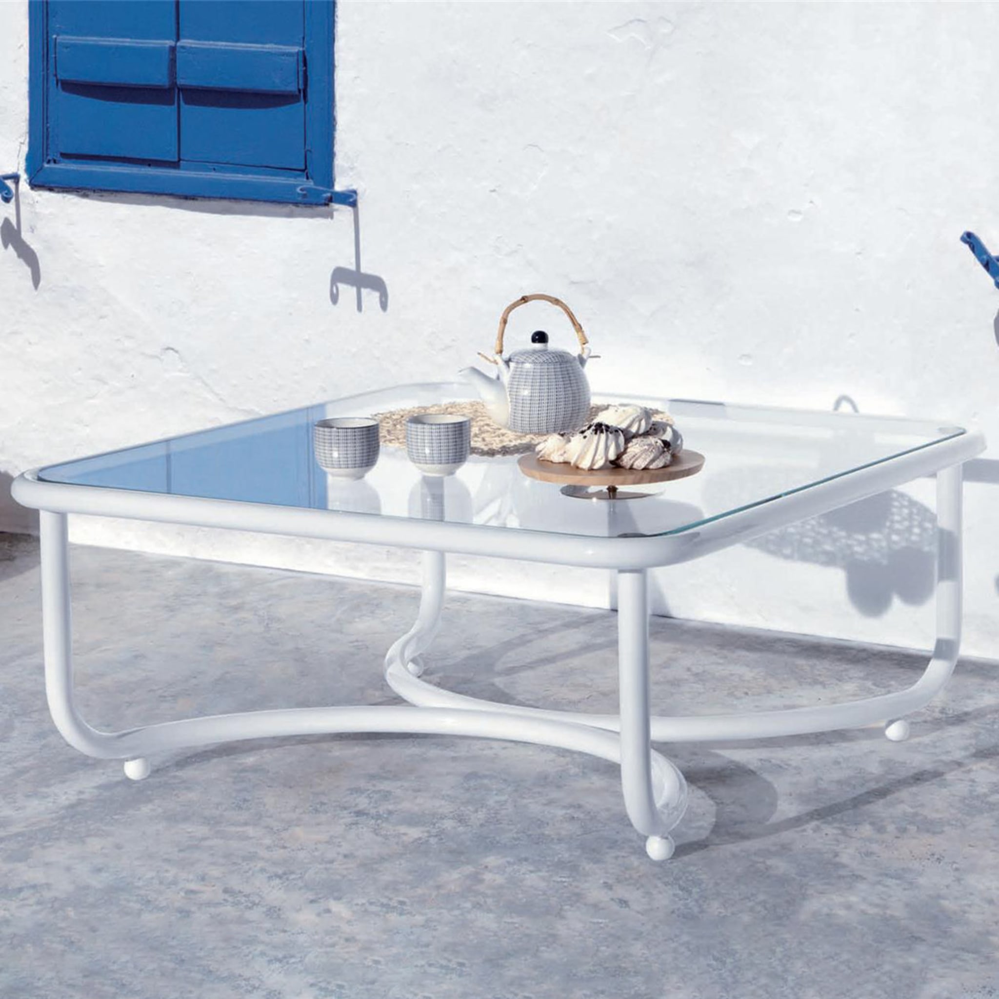 Locus Solus White Low Table by Gae Aulenti - Alternative view 2