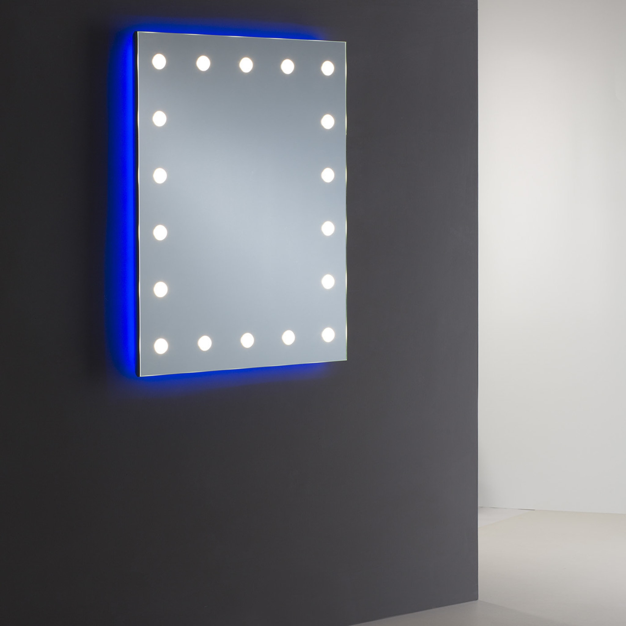 Hollywood Lighted Wall Mirror - Alternative view 5