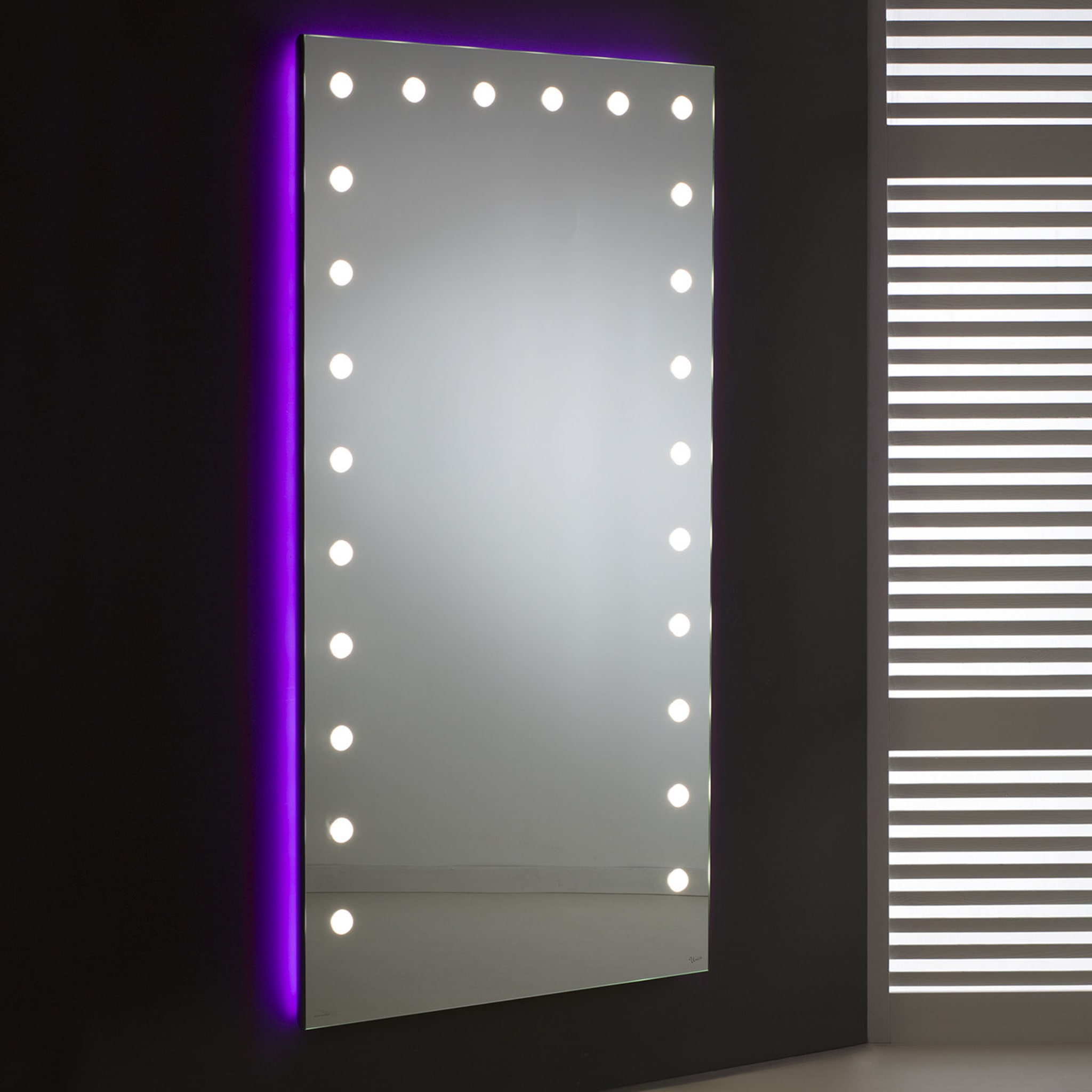 Specchio da parete rettangolare illuminato senza cornice MH - Vista alternativa 1