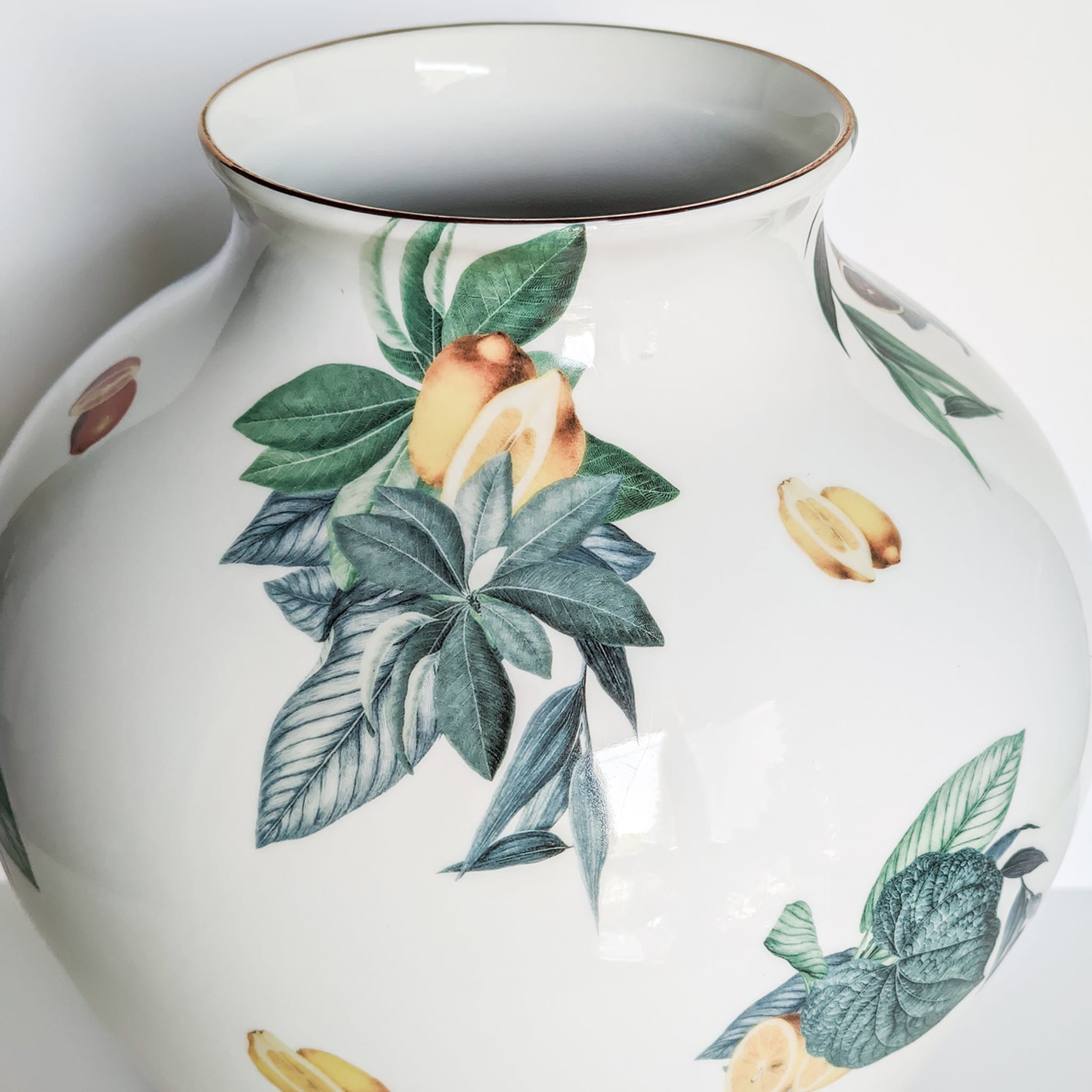 Amalfi Amphora Porcelain Vase With Leaves And Citrus Fruits H32Cm - Alternative view 2
