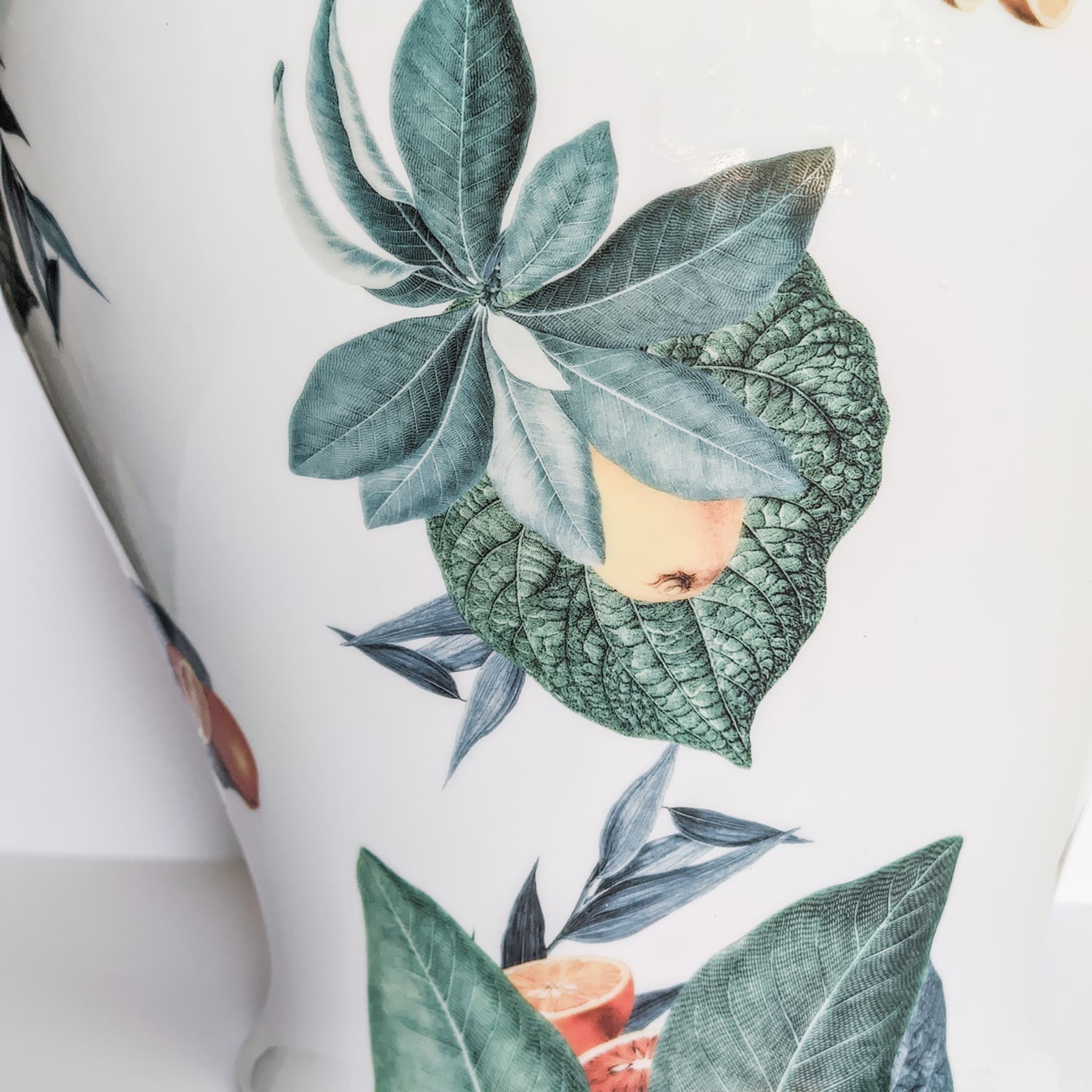 Amalfi Amphora Porcelain Vase With Leaves And Citrus Fruits H32Cm - Alternative view 4