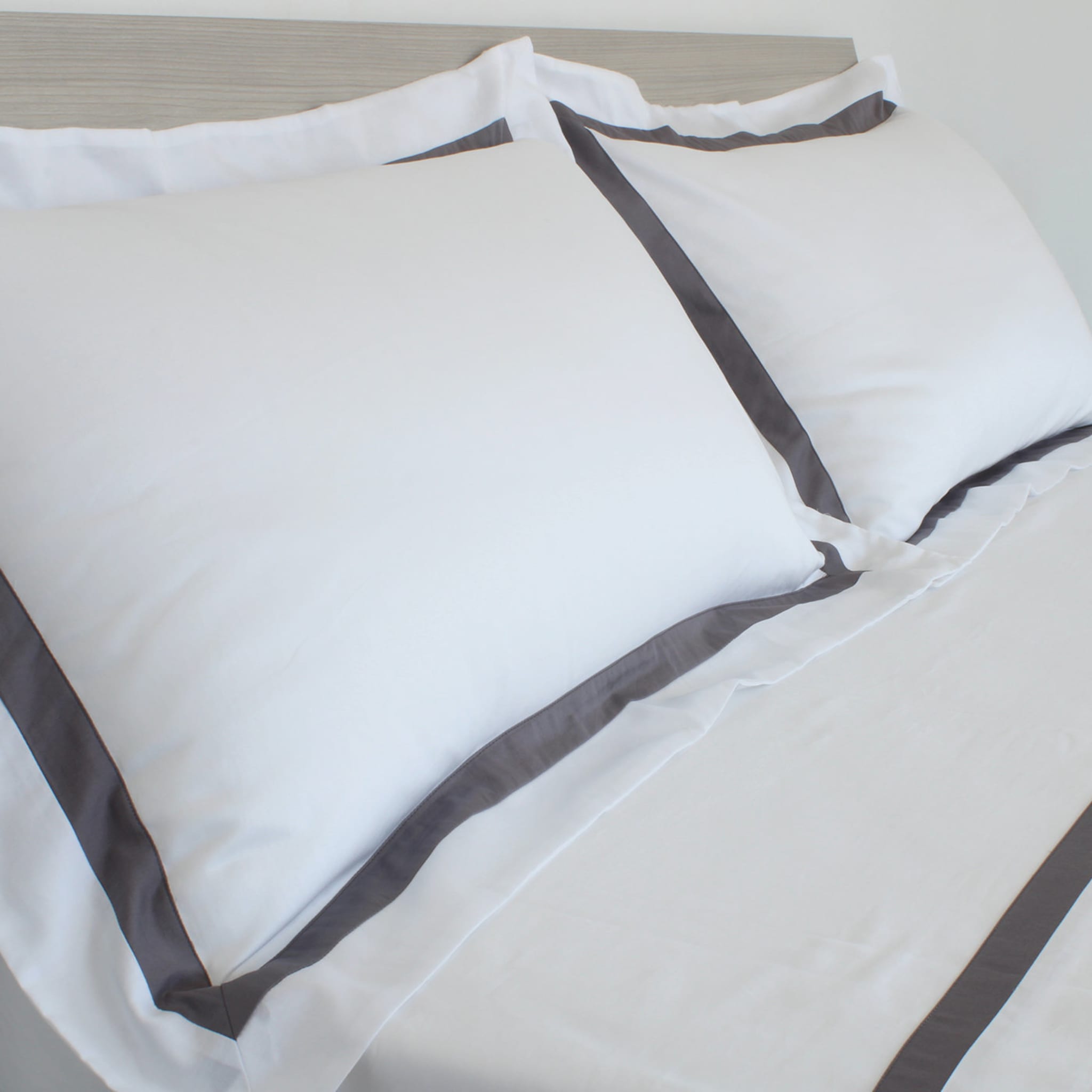 Purity King Size Sheet Set with Pillowcases - Alternative view 2