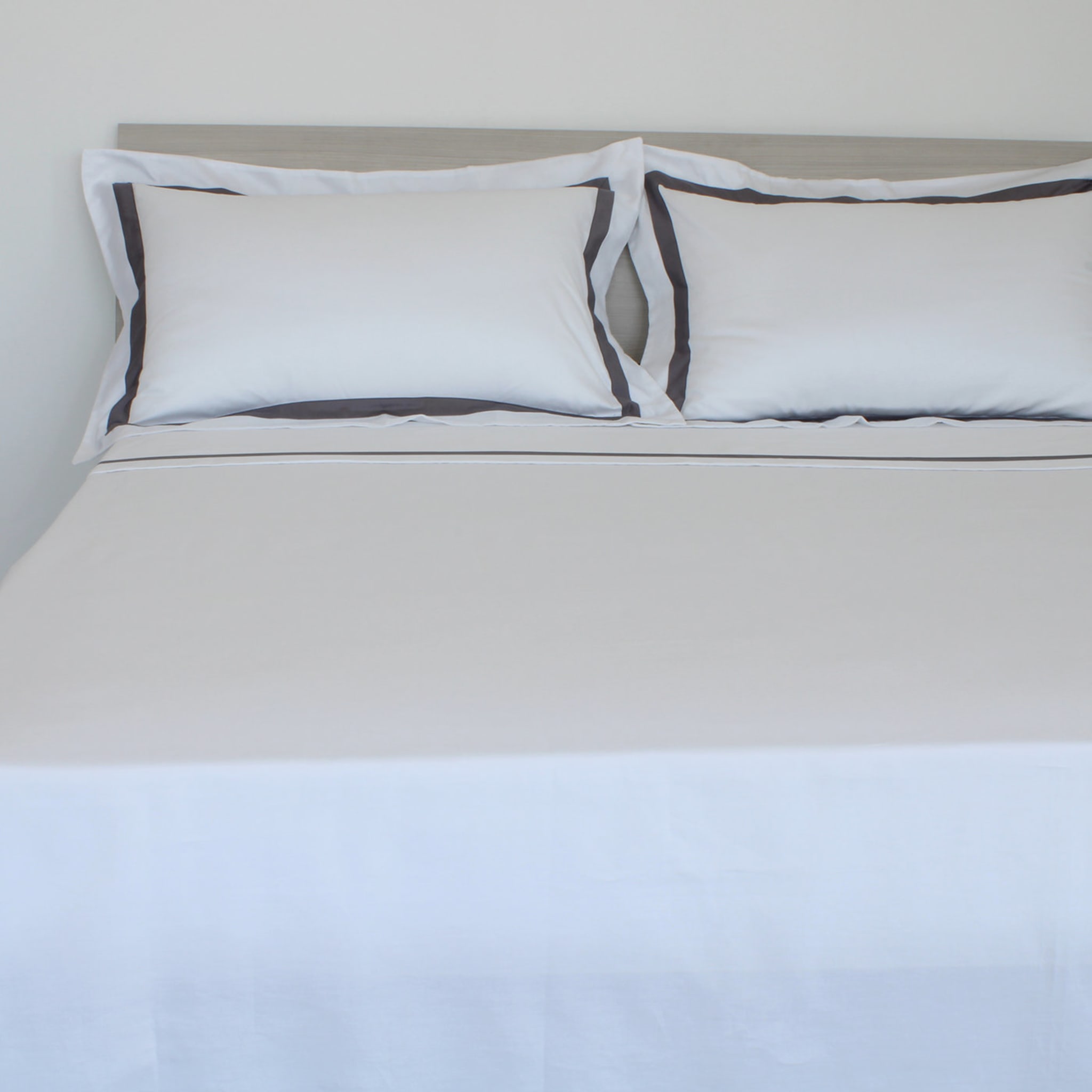 Purity King Size Sheet Set with Pillowcases - Alternative view 3