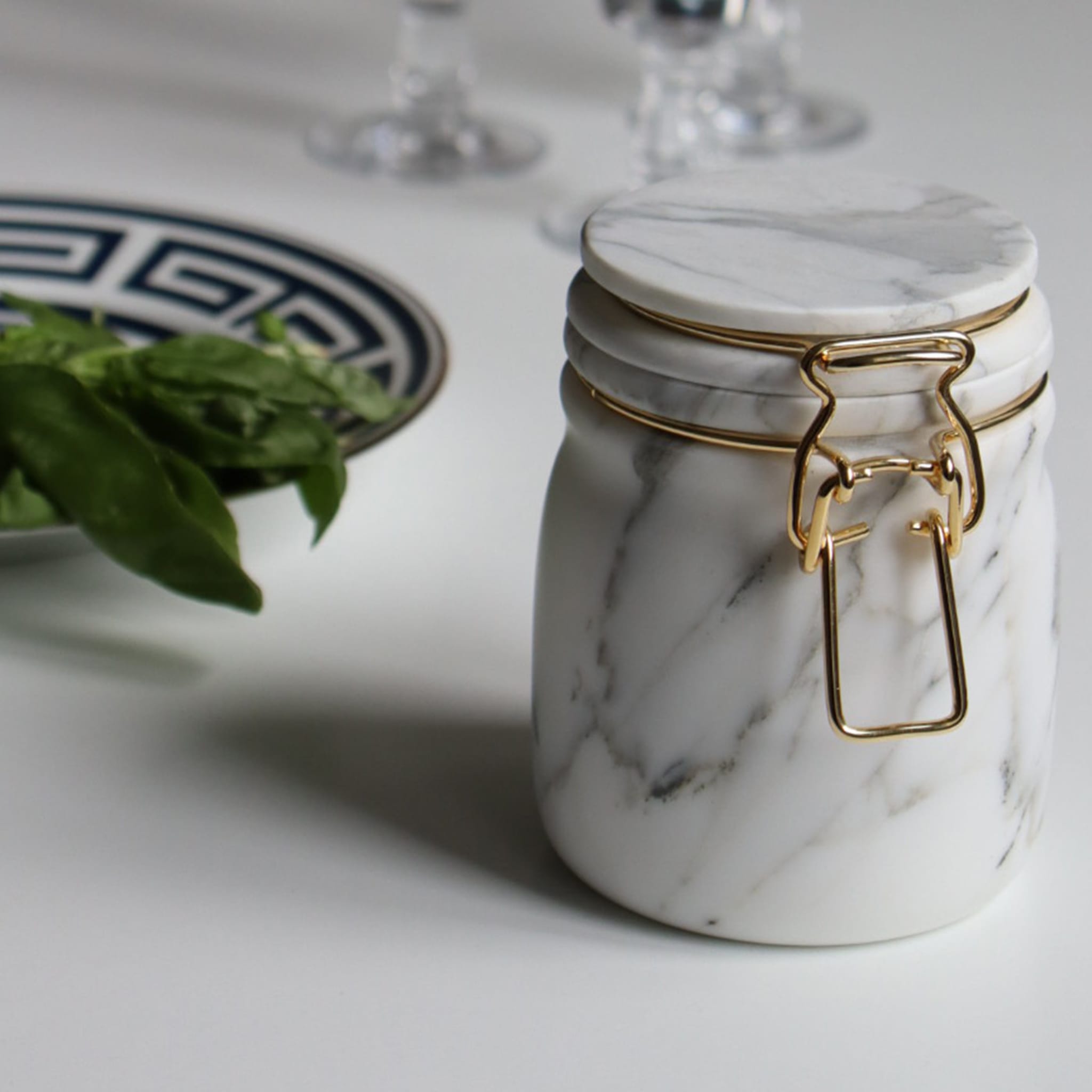 Miss Marble Jar in Calacatta Marble by Lorenza Bozzoli - Alternative view 2