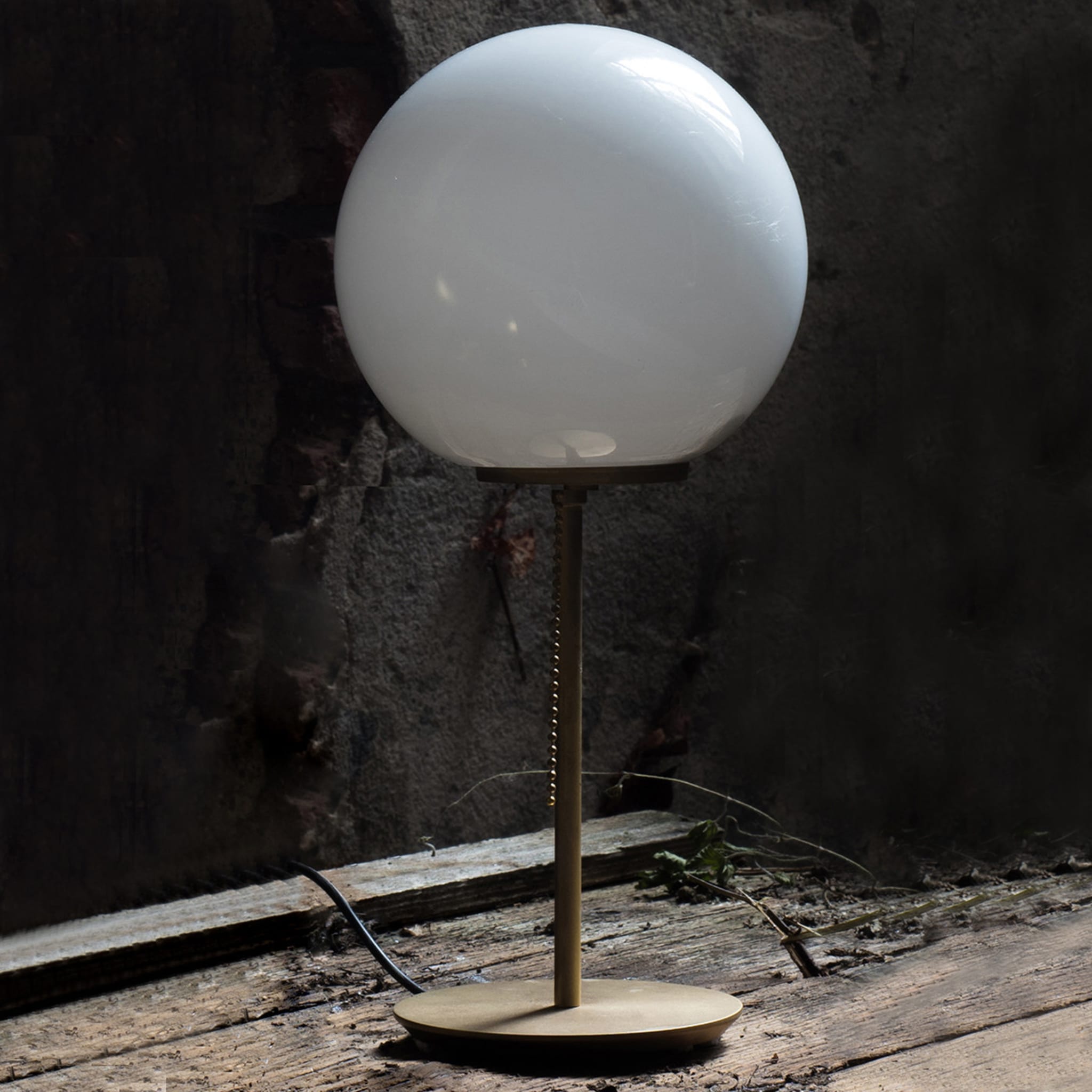 PPT03 Table Lamp - Alternative view 1