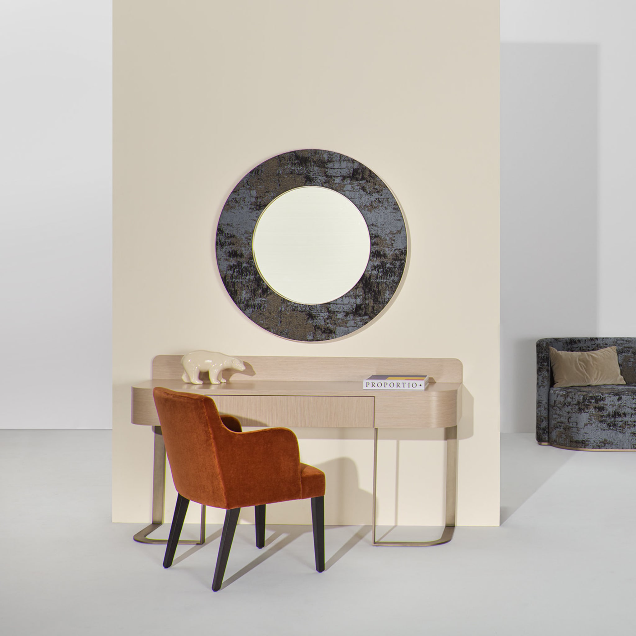 Chaise de salle à manger rouge Amabilia par Ciarmoli Queda Studio - Vue alternative 5