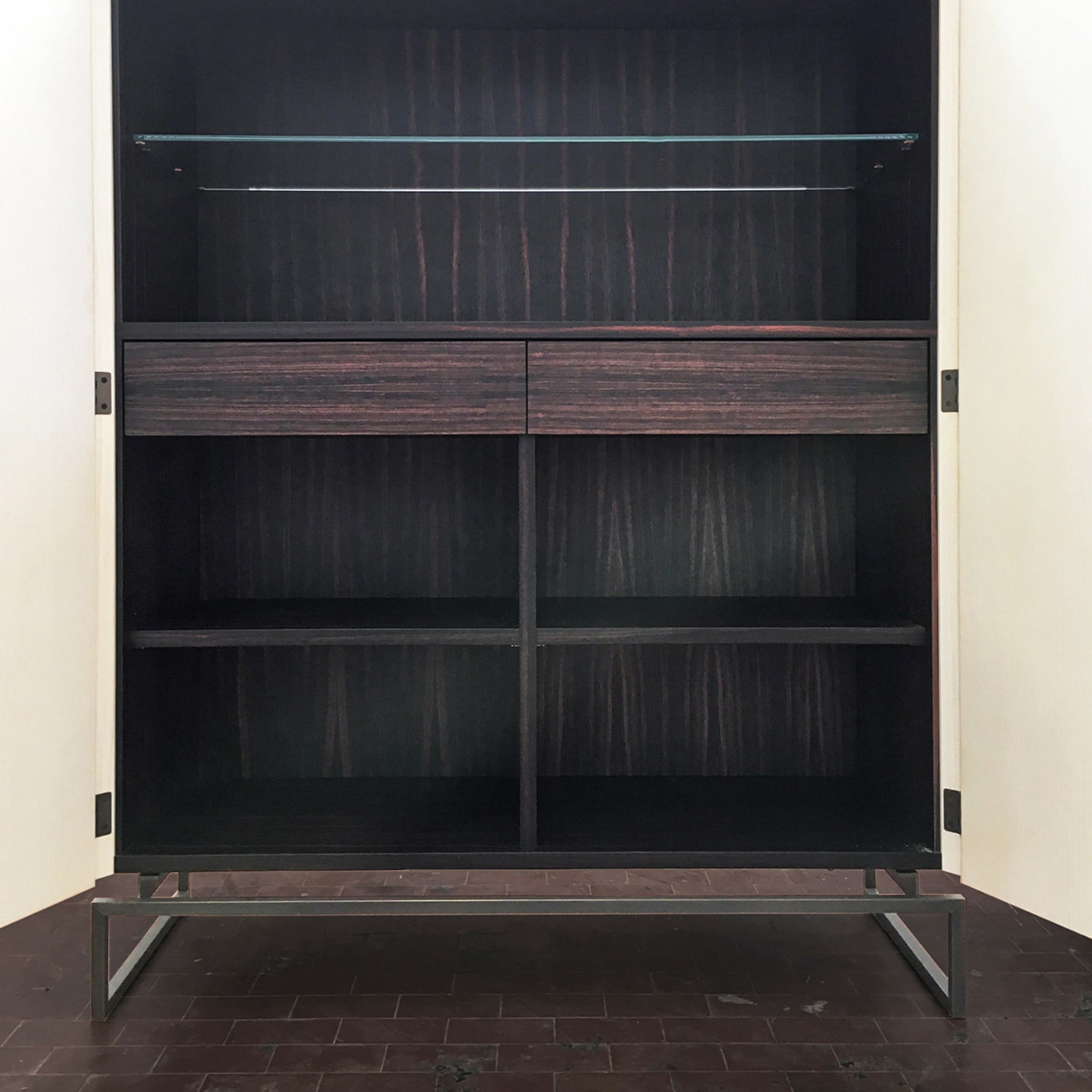Giorgio 2 XL Cabinet by Bosco Fair and Emanuele Genuizzi - Alternative view 3