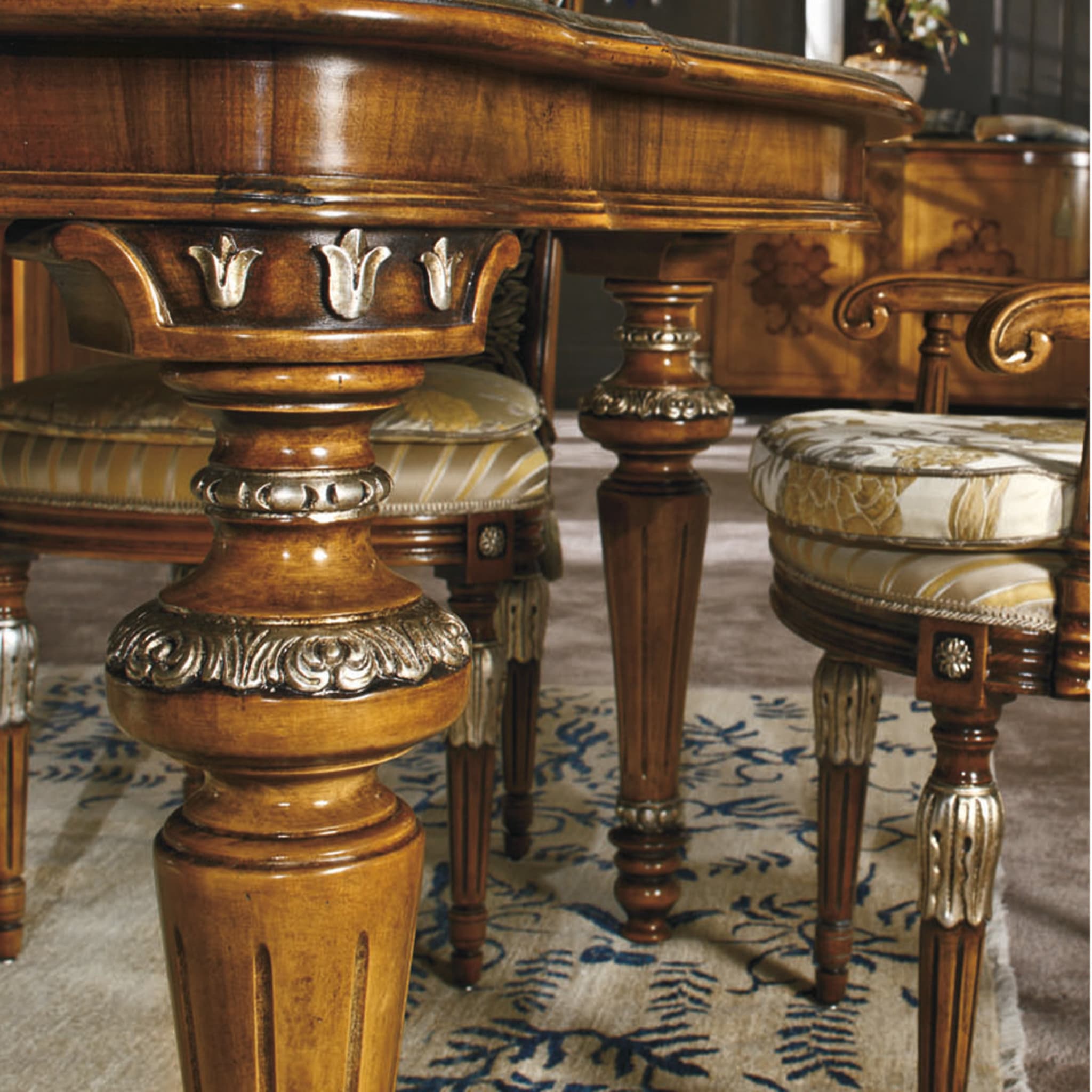 Nabucco Dining Table - Alternative view 2