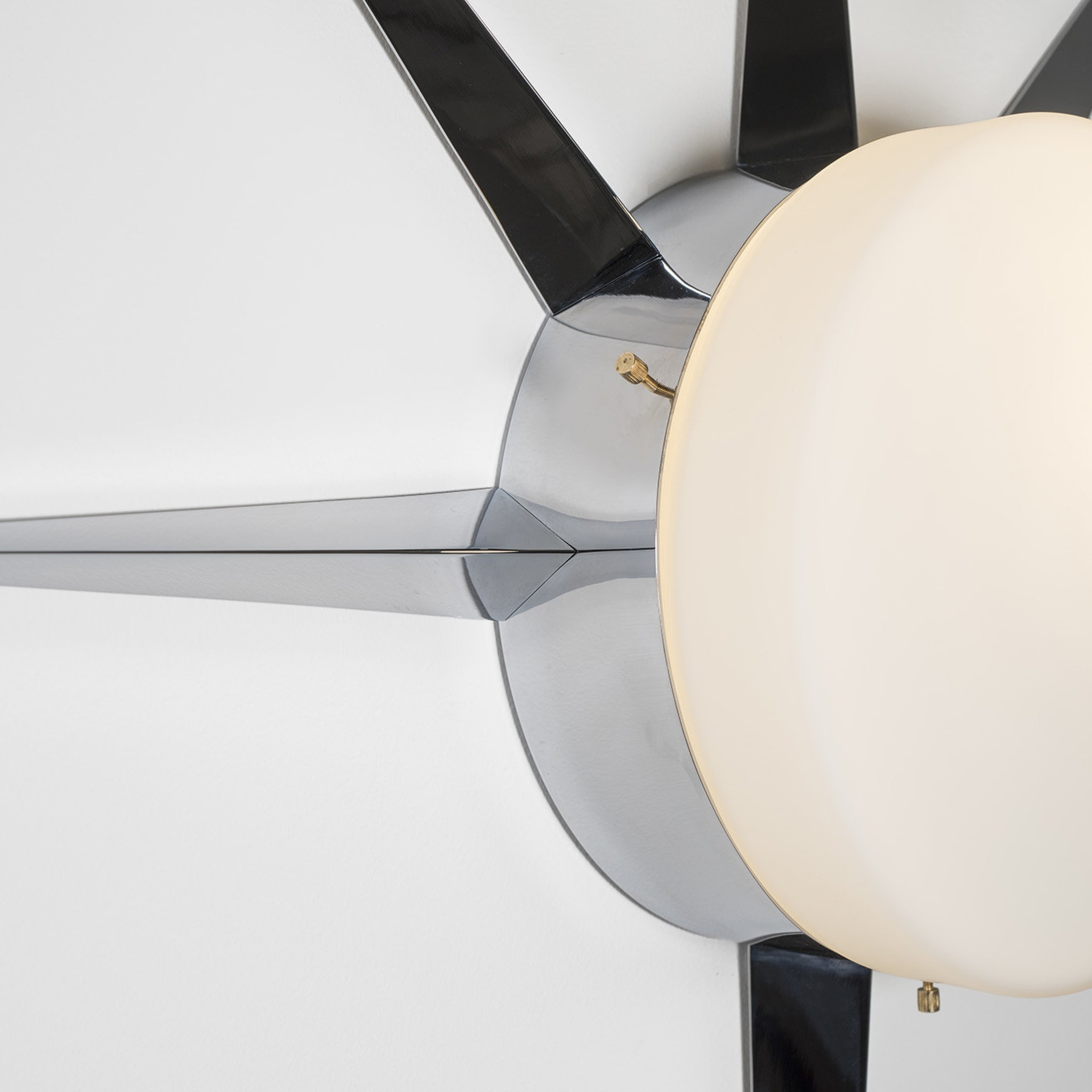 Solare Palm Ceiling/Wall Light - Alternative view 2