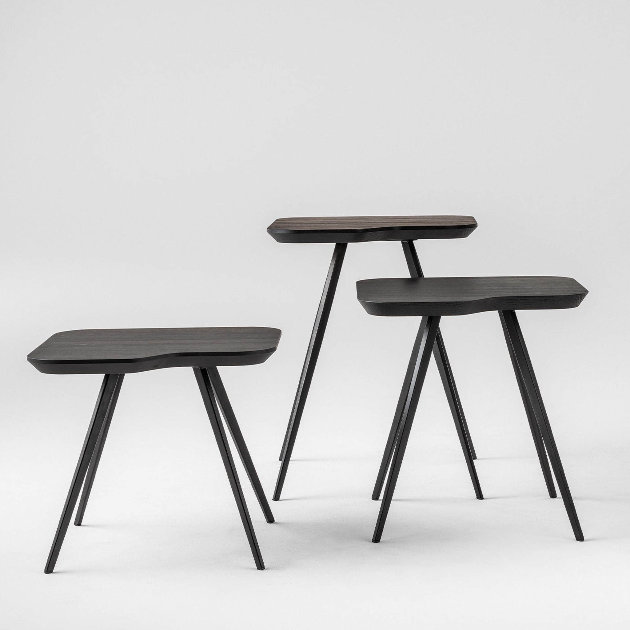 Aky Small Met Low Side Table by Emilio Nanni - Alternative view 1