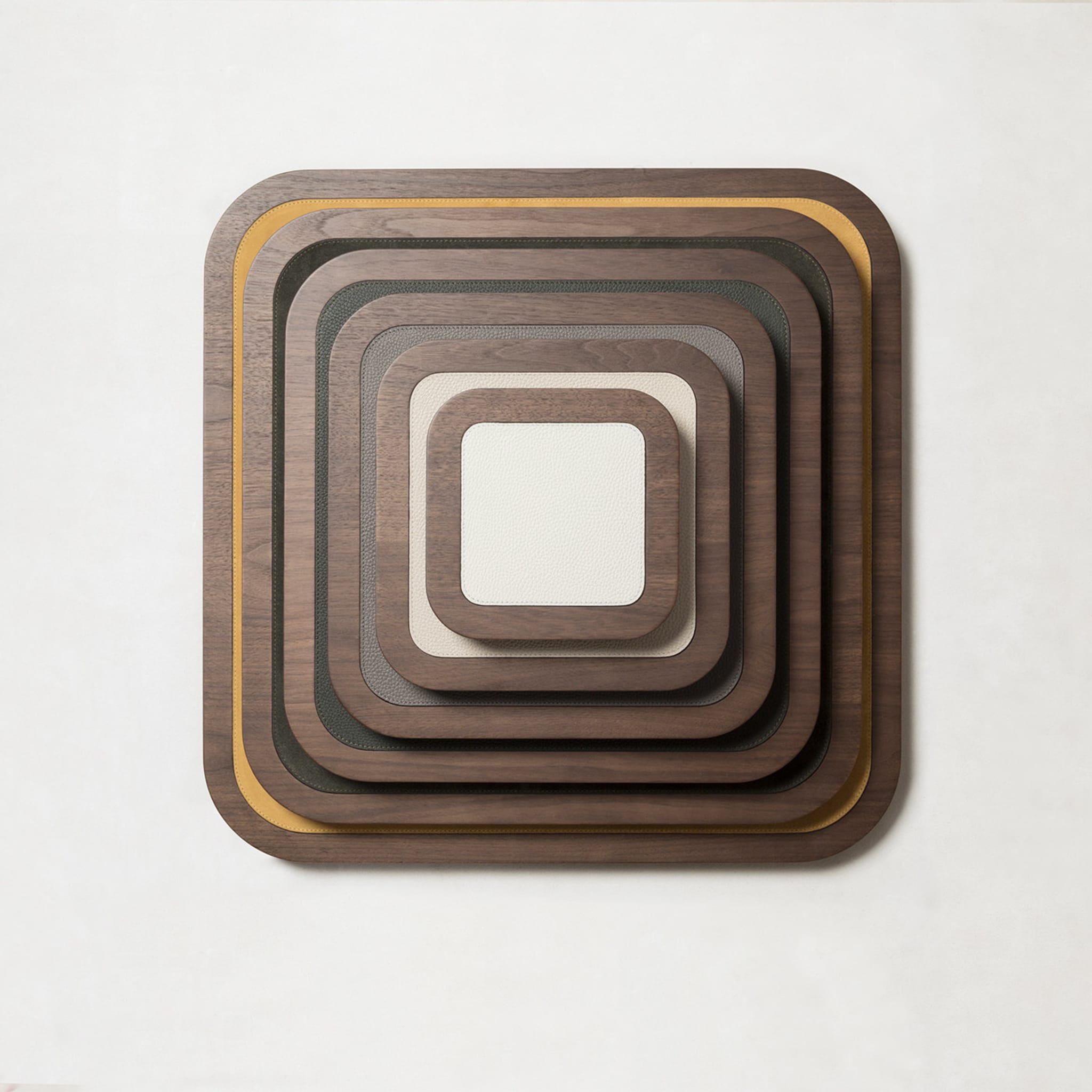 Lloyd Square Tray N. 3 in Taupe and Walnut - Alternative view 3
