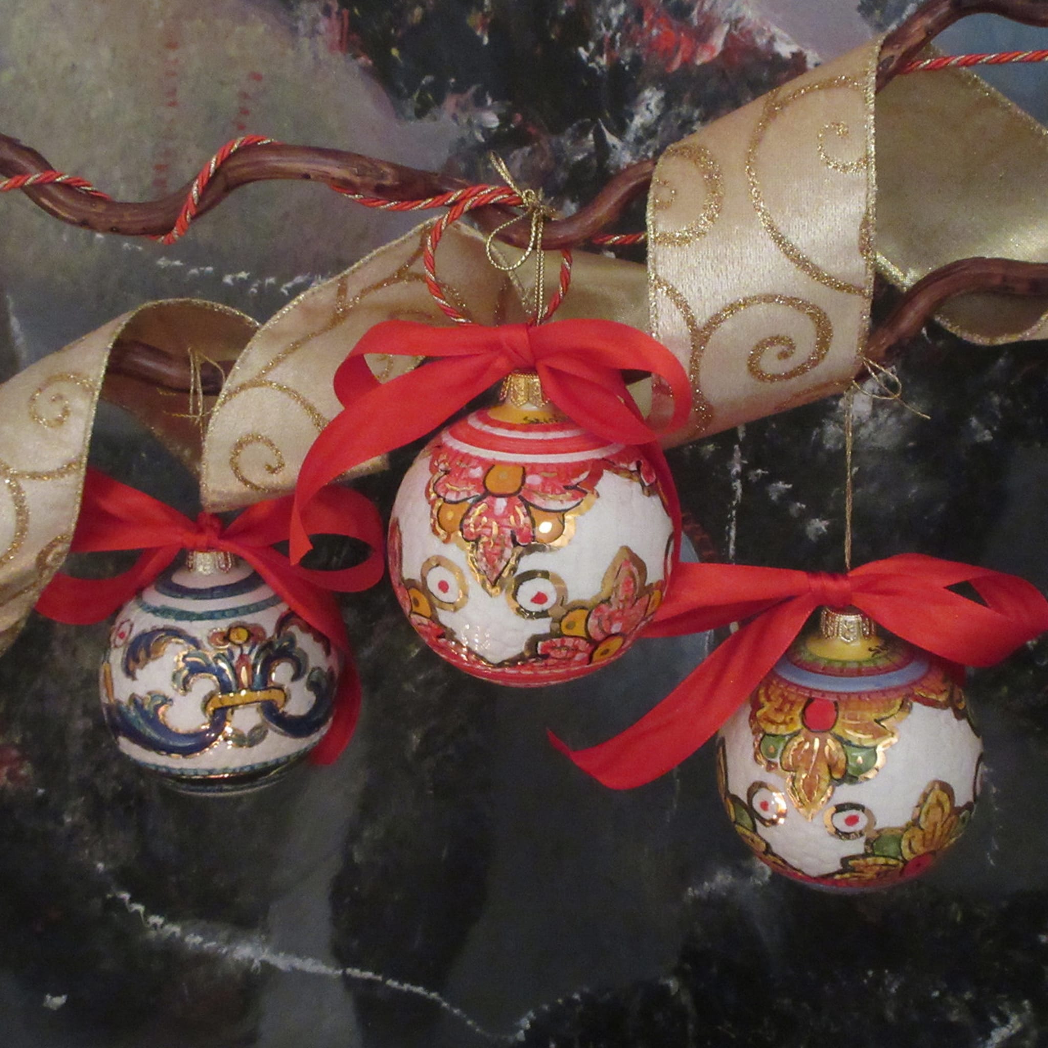 Red Floral Christmas Ball Ornament - Alternative view 4