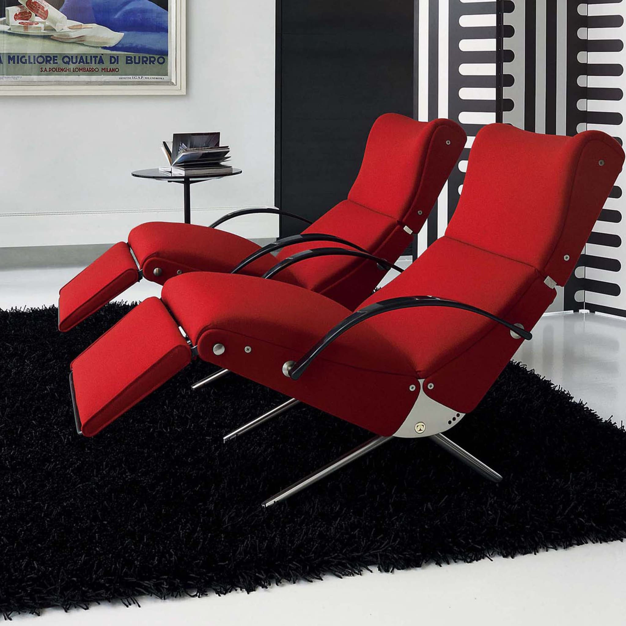 P40 Red Lounge Armchair by Osvaldo Borsani - Alternative view 2