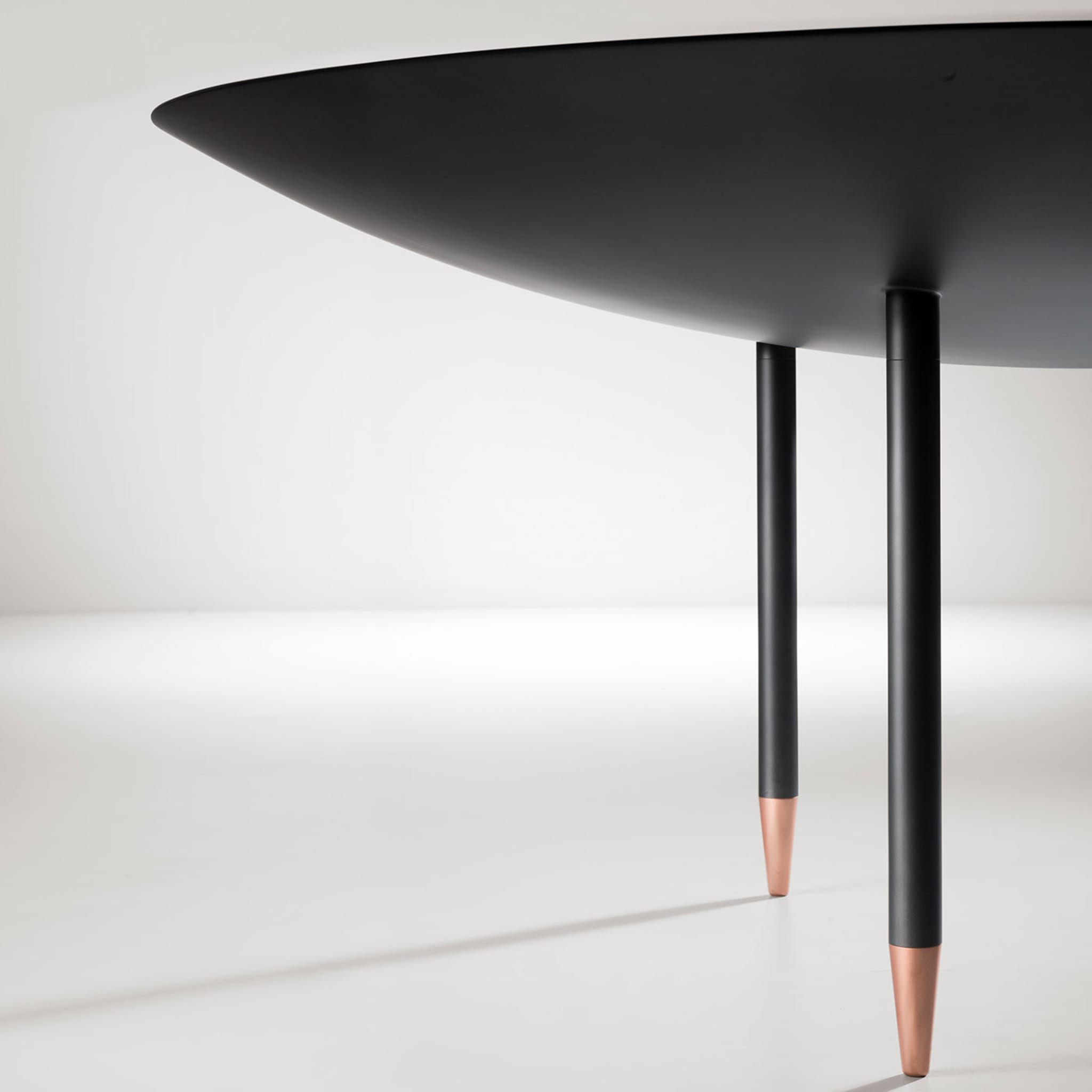 Roma Table by Giovanni Minelli and Marco Fossati - Alternative view 1