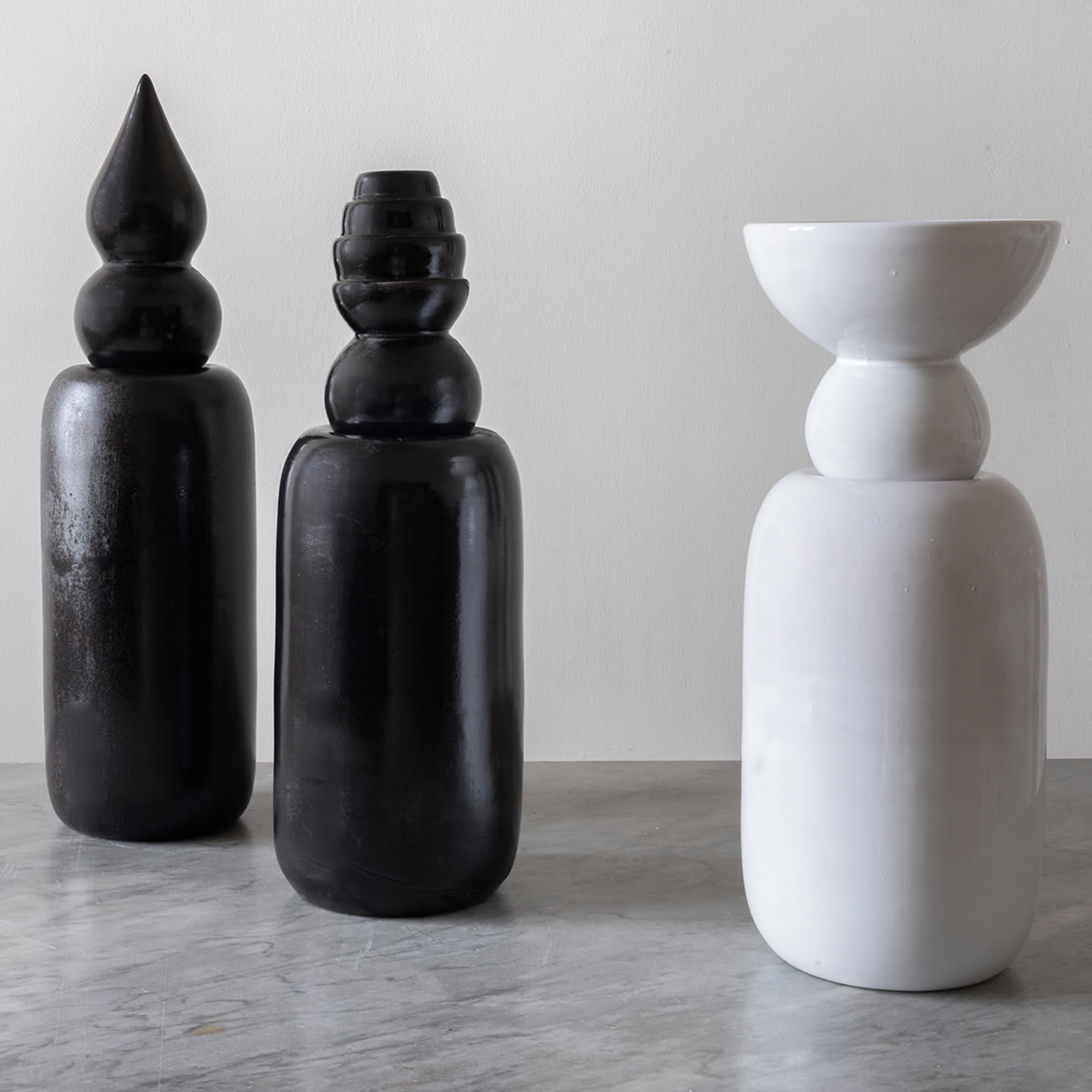 Botanica Black Vase with Pumo Top  - Gianfranco Conte