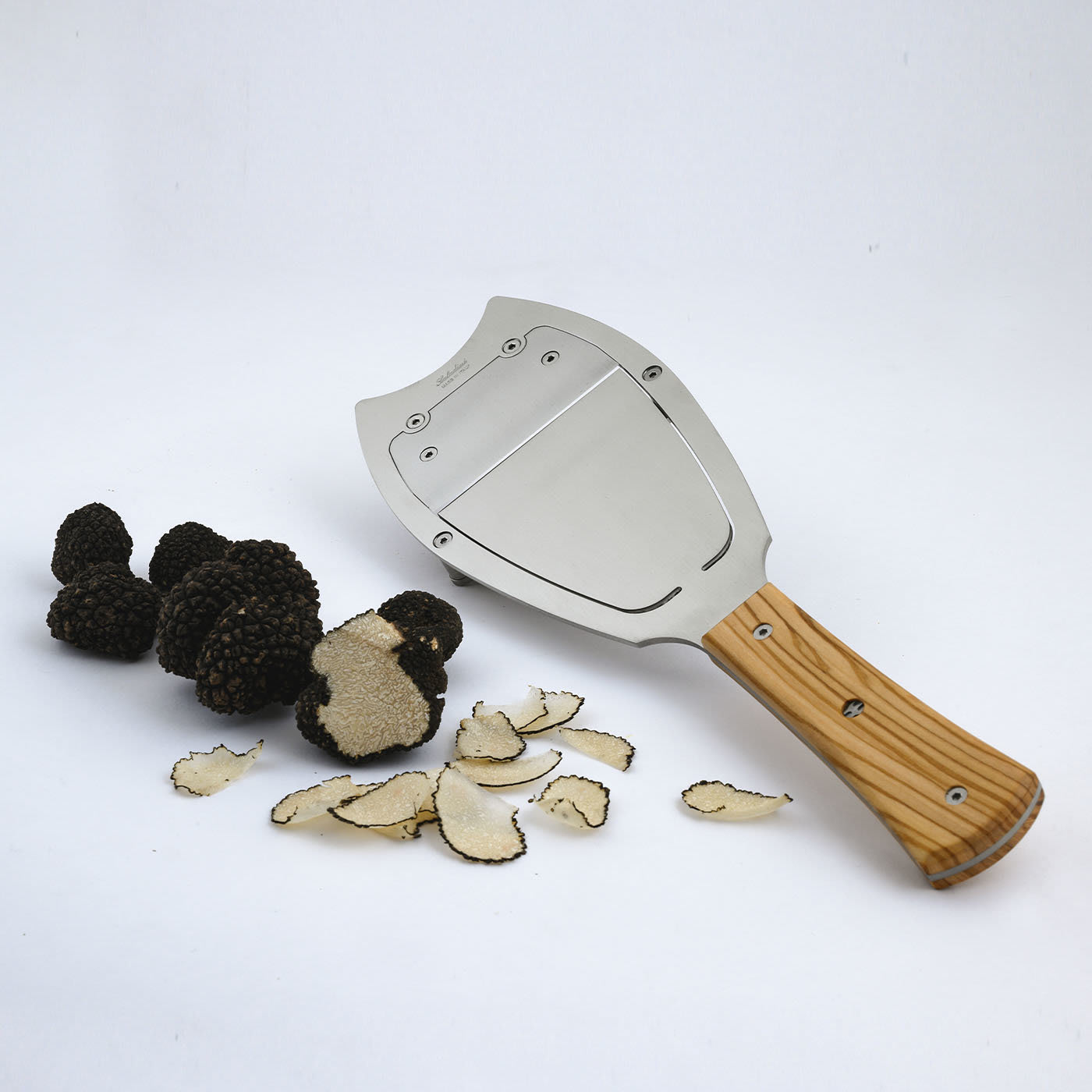 Rasoir à truffes en acier avec manche en bois d'olivier [free shipping]  Coltelleria Saladini - Artemest