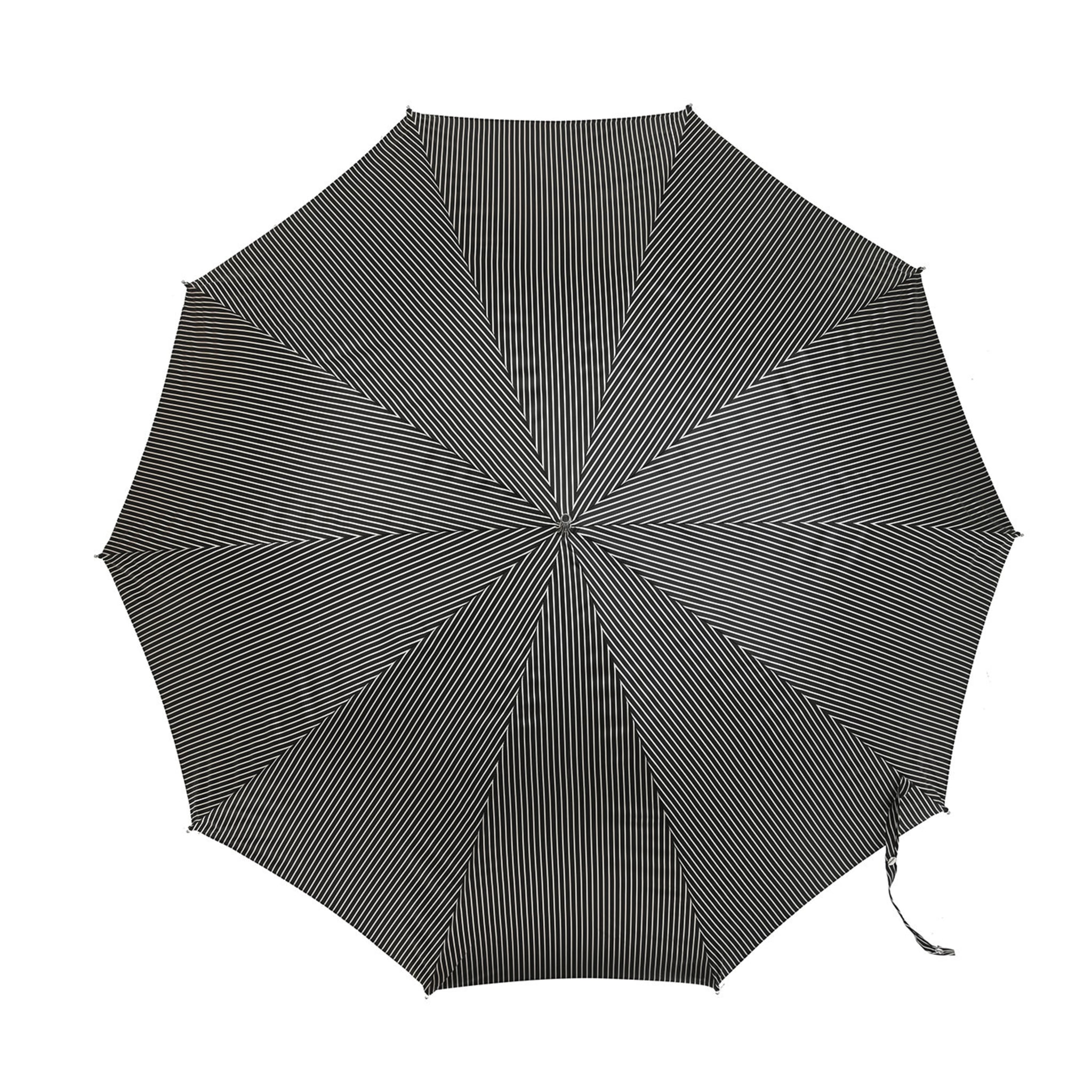 Schwarz-weiß gestreifter Regenschirm mit schwarzem Totenkopf-Griff - Alternative Ansicht 1