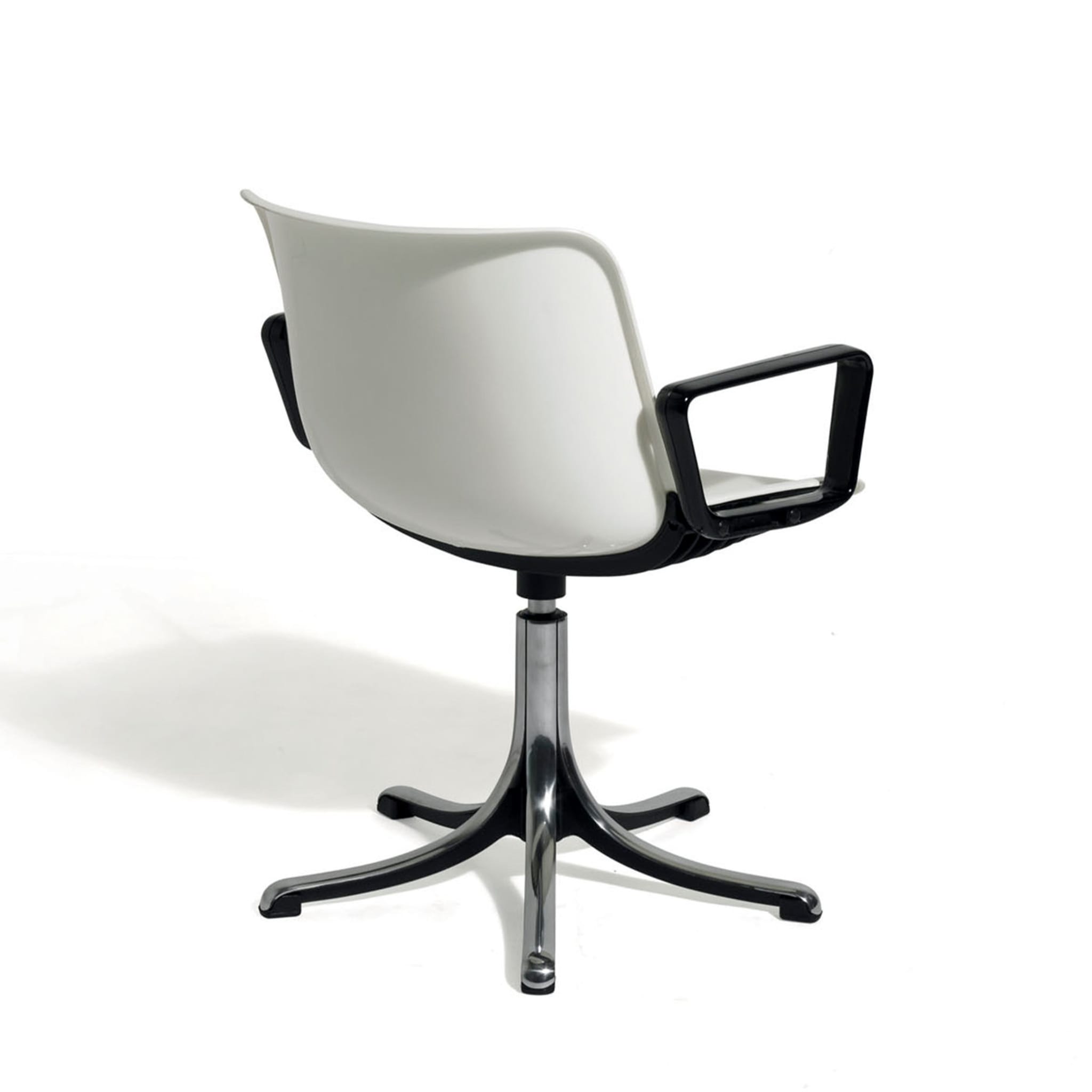 Modus White Chair with Armrests by Centro Progetti Tecno - Alternative view 2