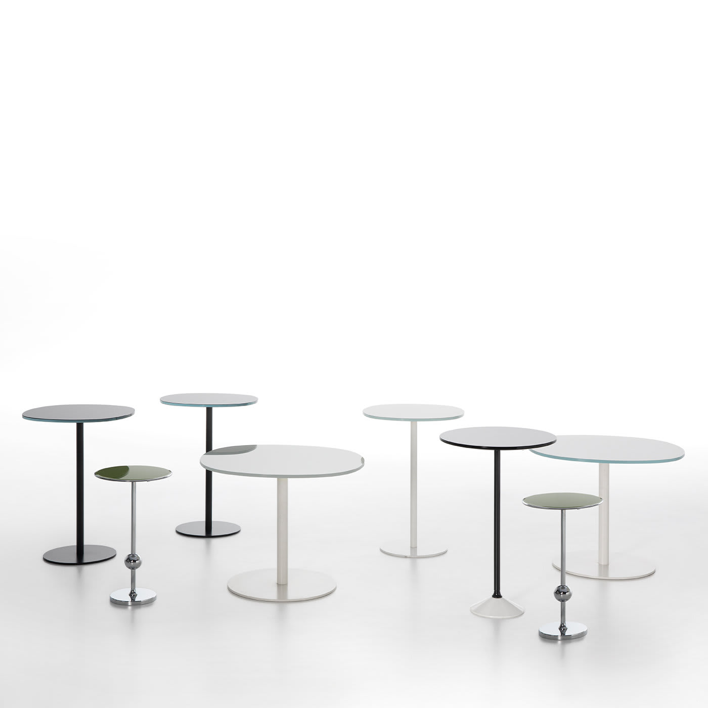 Solenoide White Low Side Table by Piero Lissoni - Tecno Spa