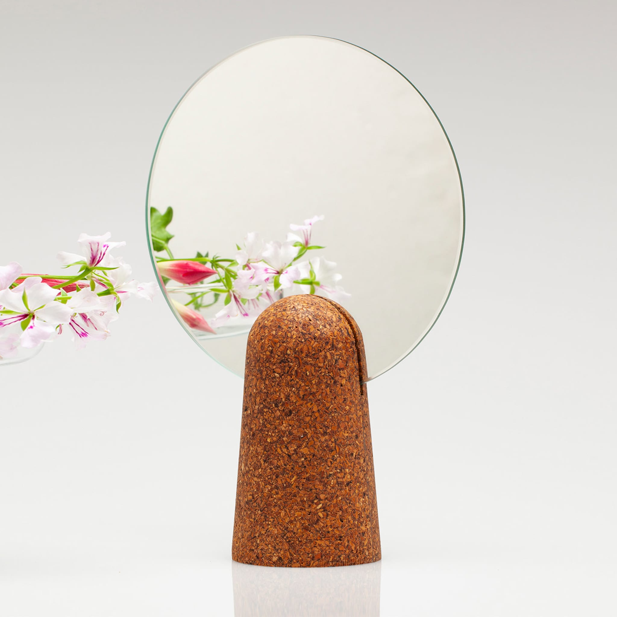 Almond Table Mirror by Dudesign - Alternative view 1