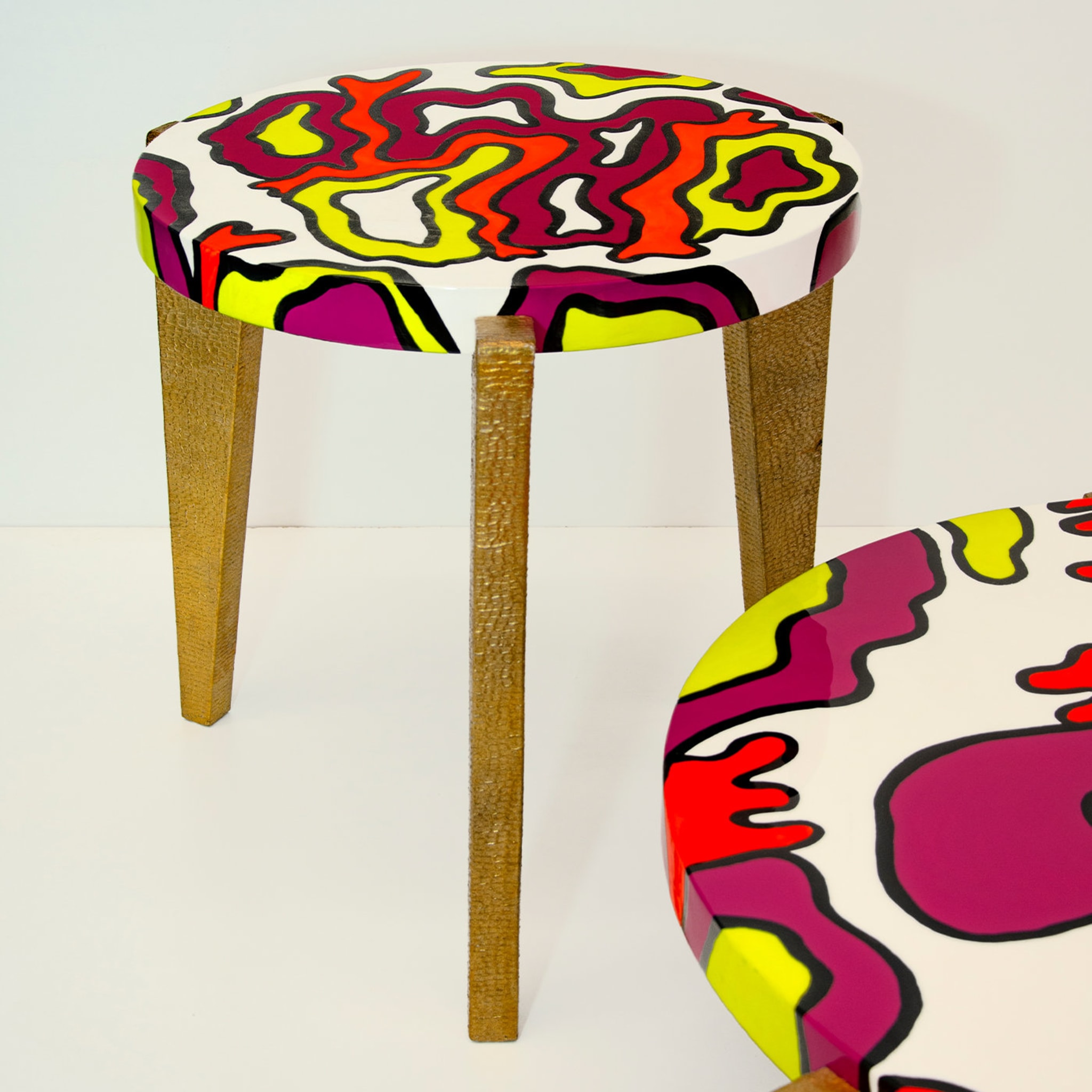 Mat Side Table by Leonardo Donghi - Alternative view 1