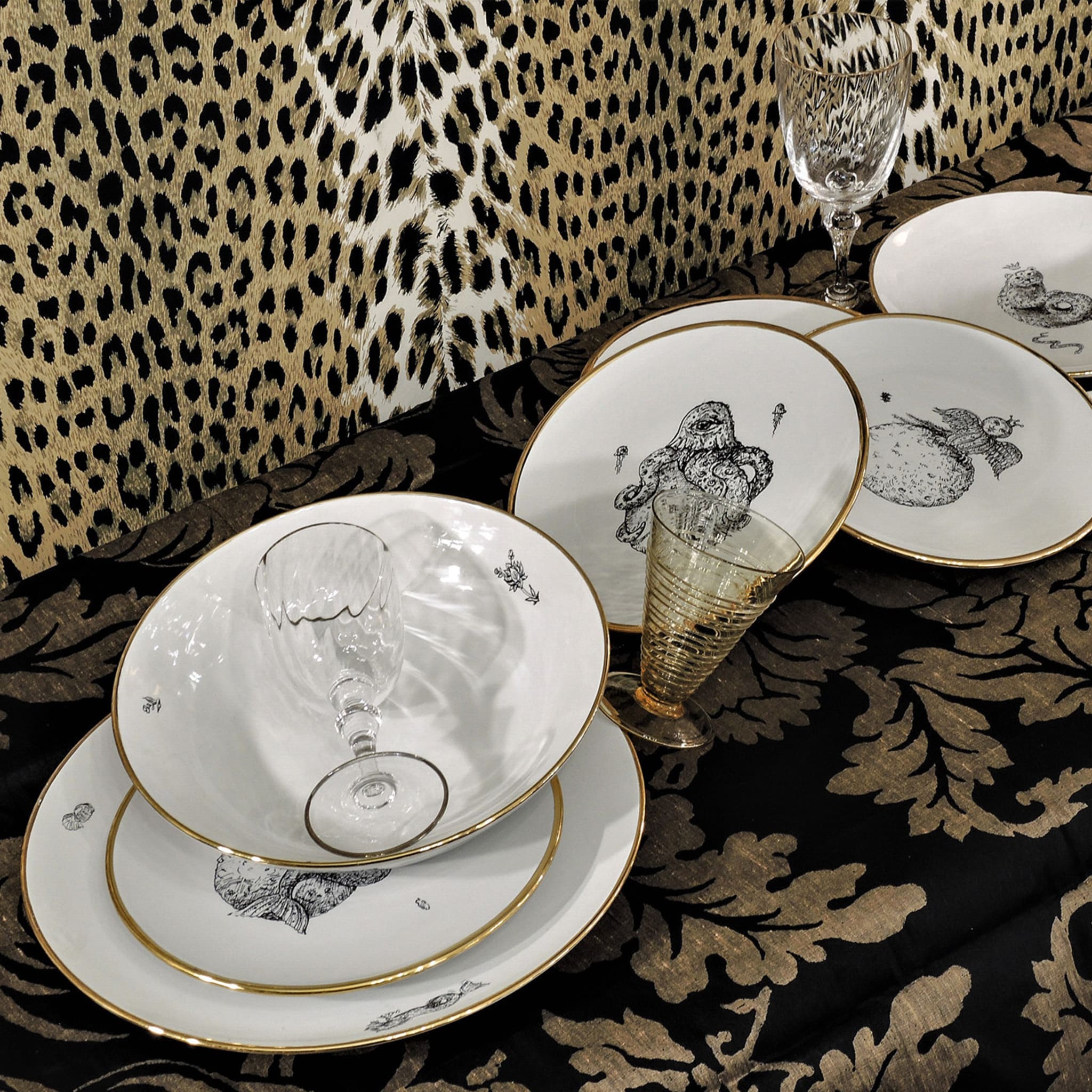 Panther Dinner Plate - Animalarium Collection - Alternative view 2