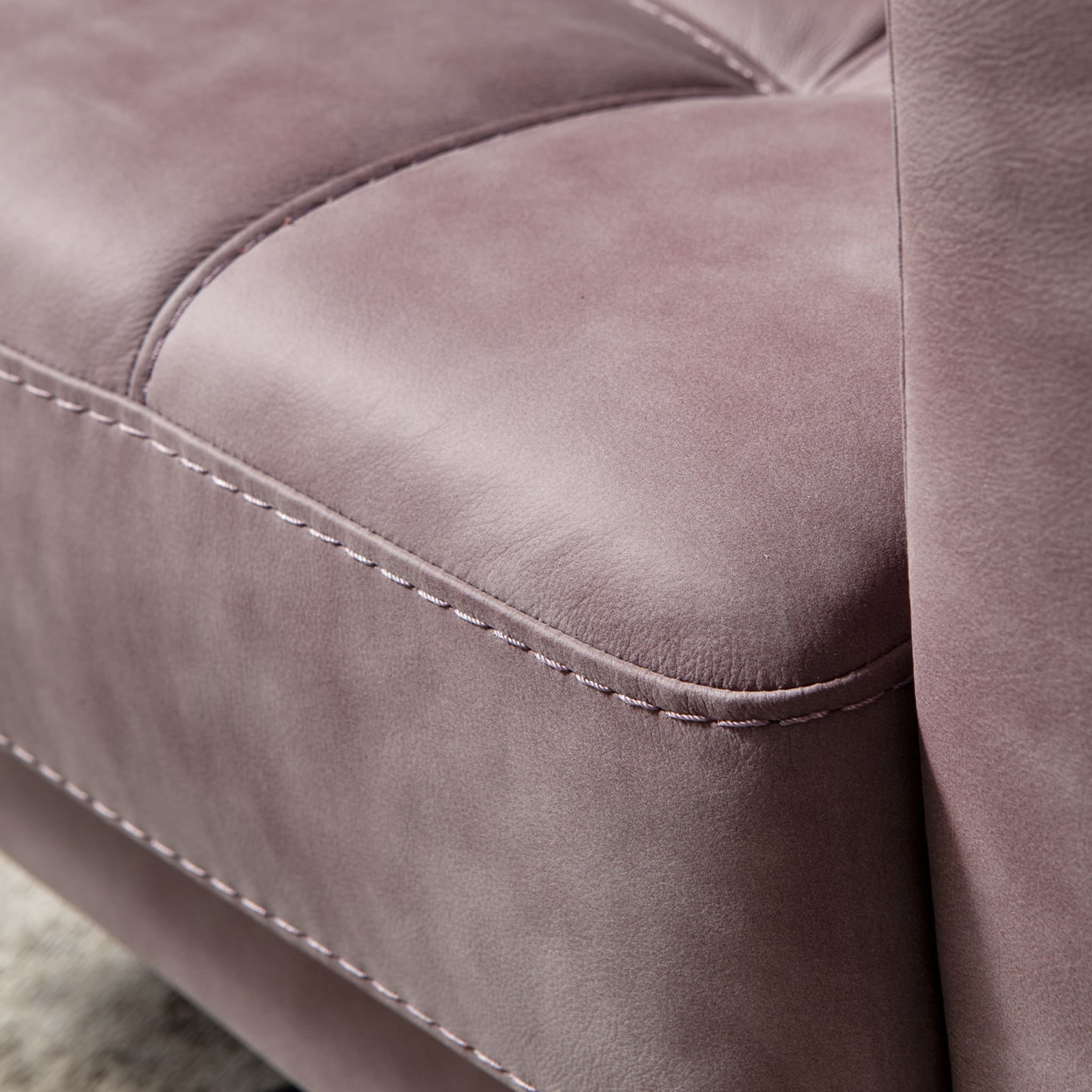 Alfa Purple Leather Armchair - Alternative view 2