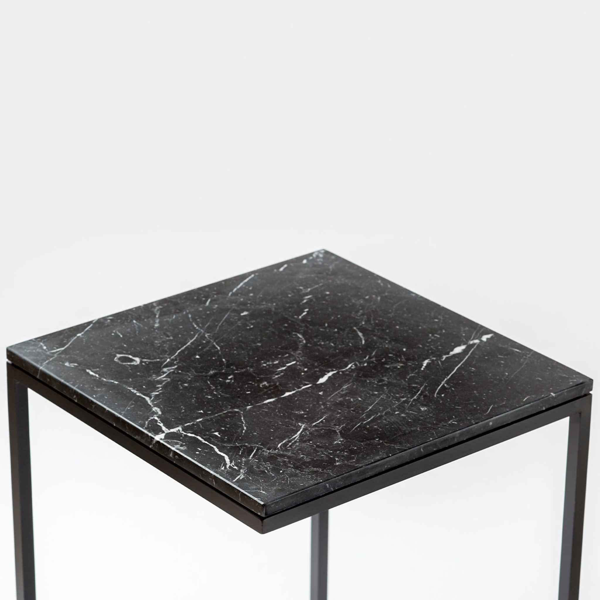 Esopo Black Side Table by Antonio Saporito - Alternative view 1