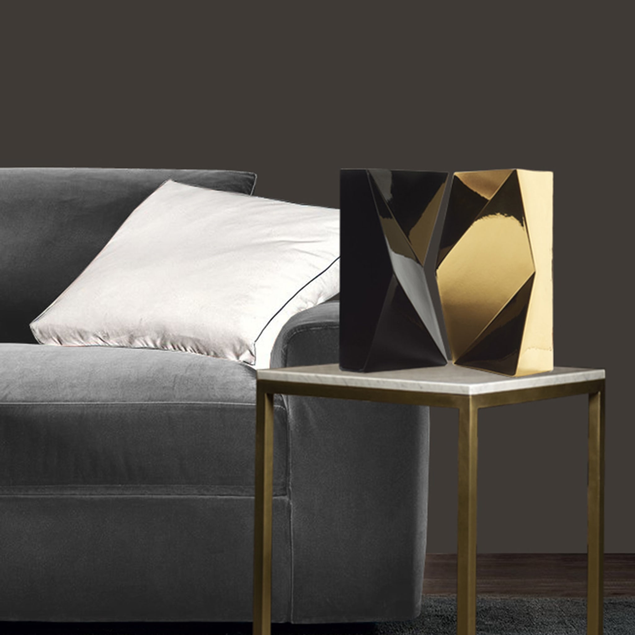 Esopo Brass and White Marble Side Table by Antonio Saporito - Alternative view 2