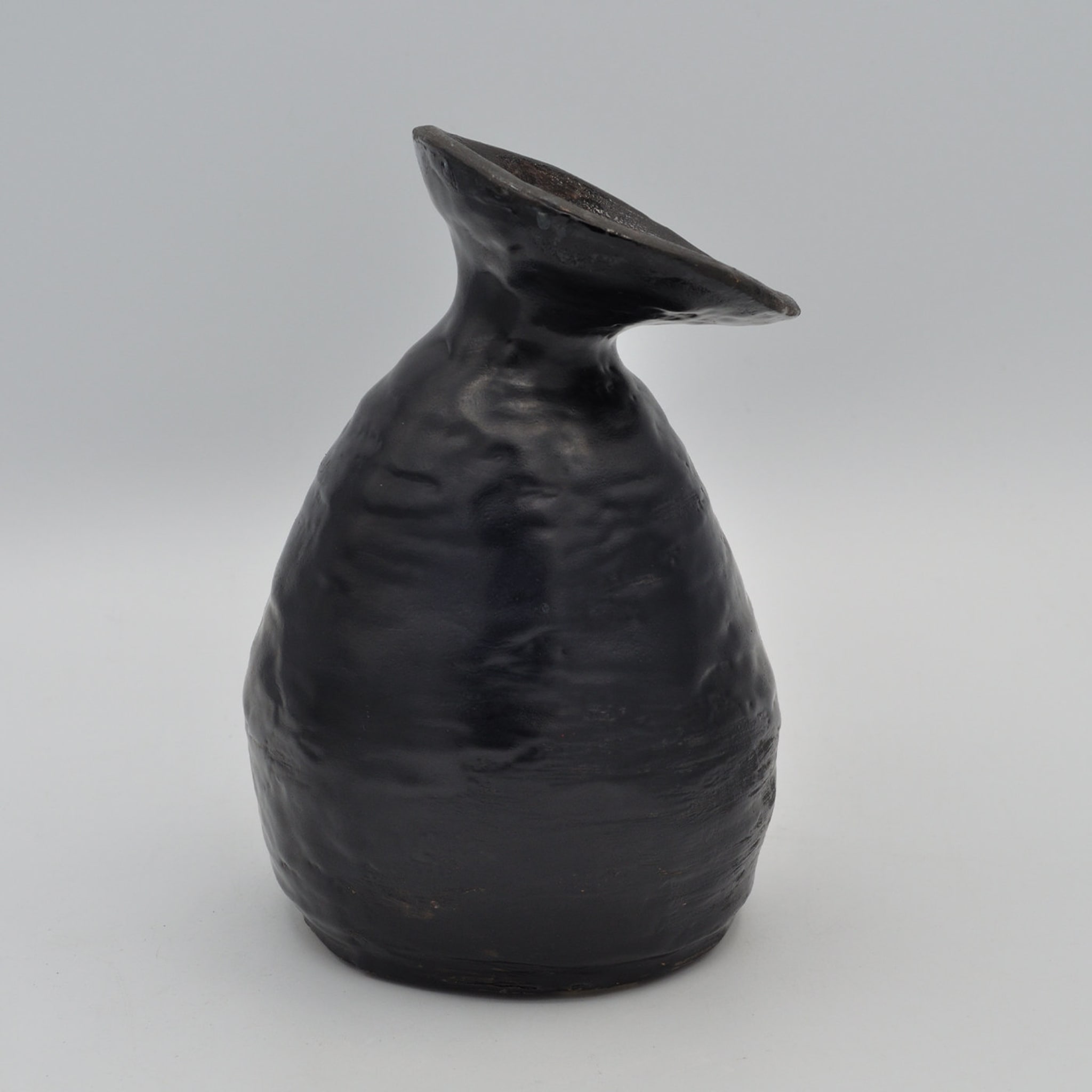 Konische schwarze Vase - Alternative Ansicht 2