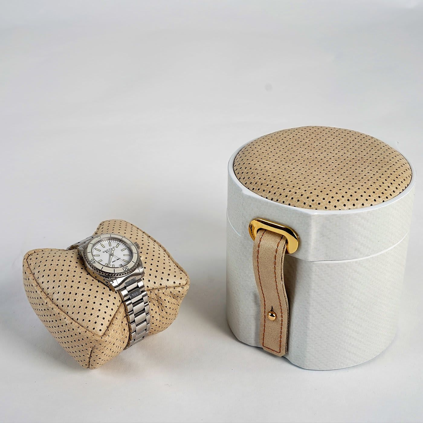 MT Travel White and Cream Watch Case - Maurizio Time