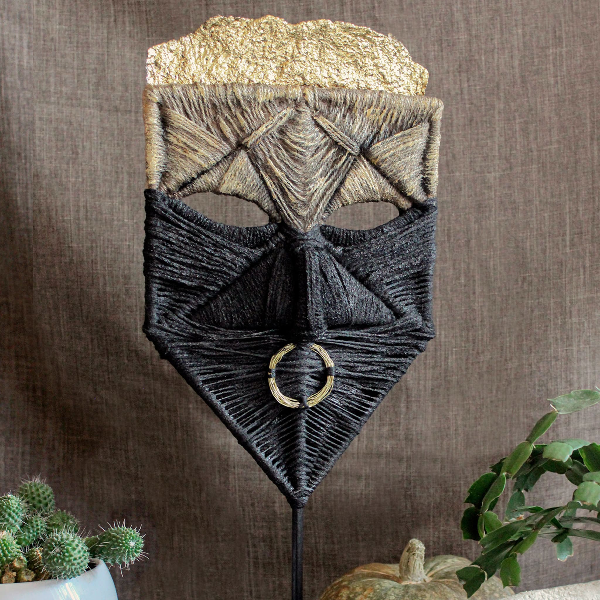 Baro Mask Decorative Sculpture - Alternative view 3