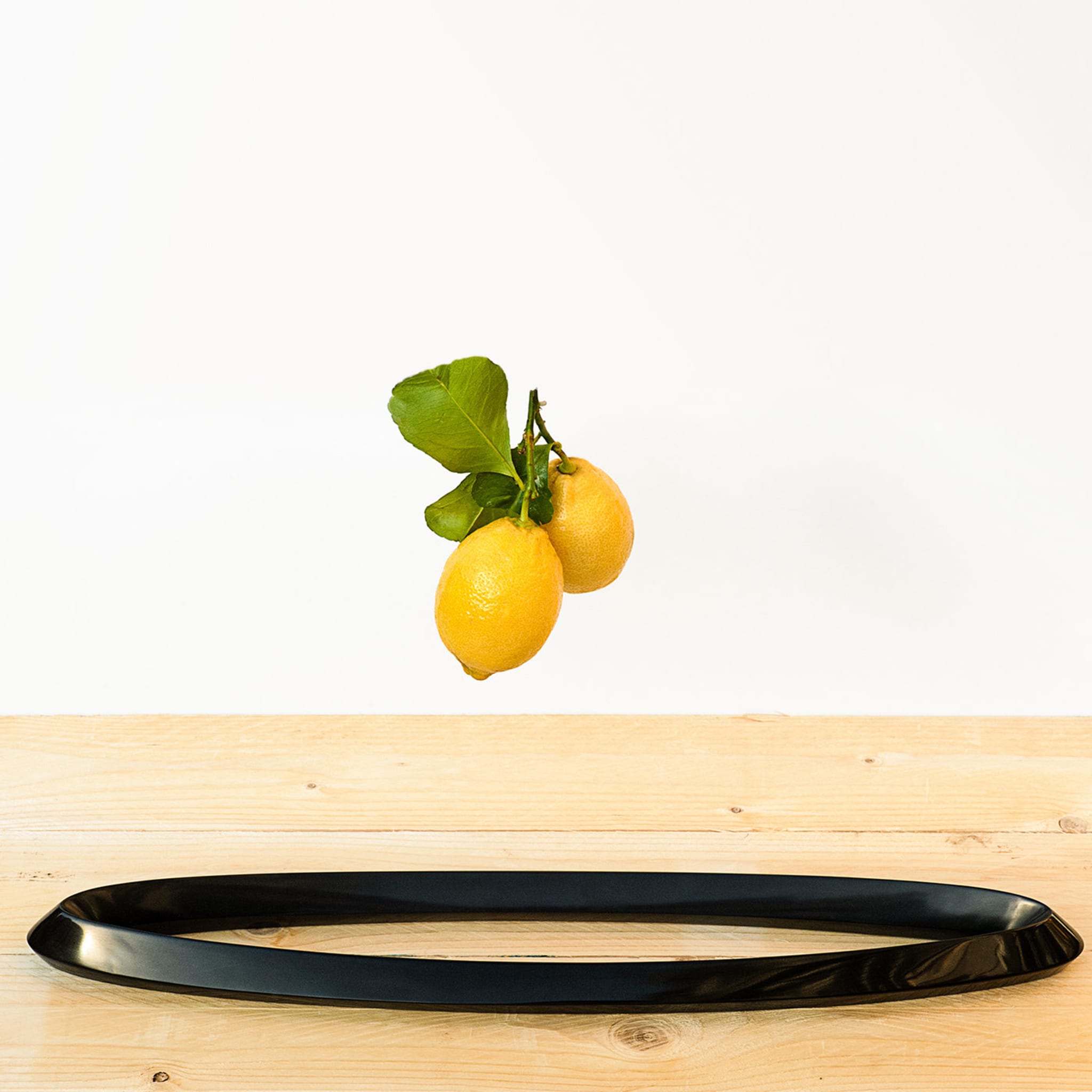 Ipazia Black Belgian Fruit Bowl - Alternative view 2