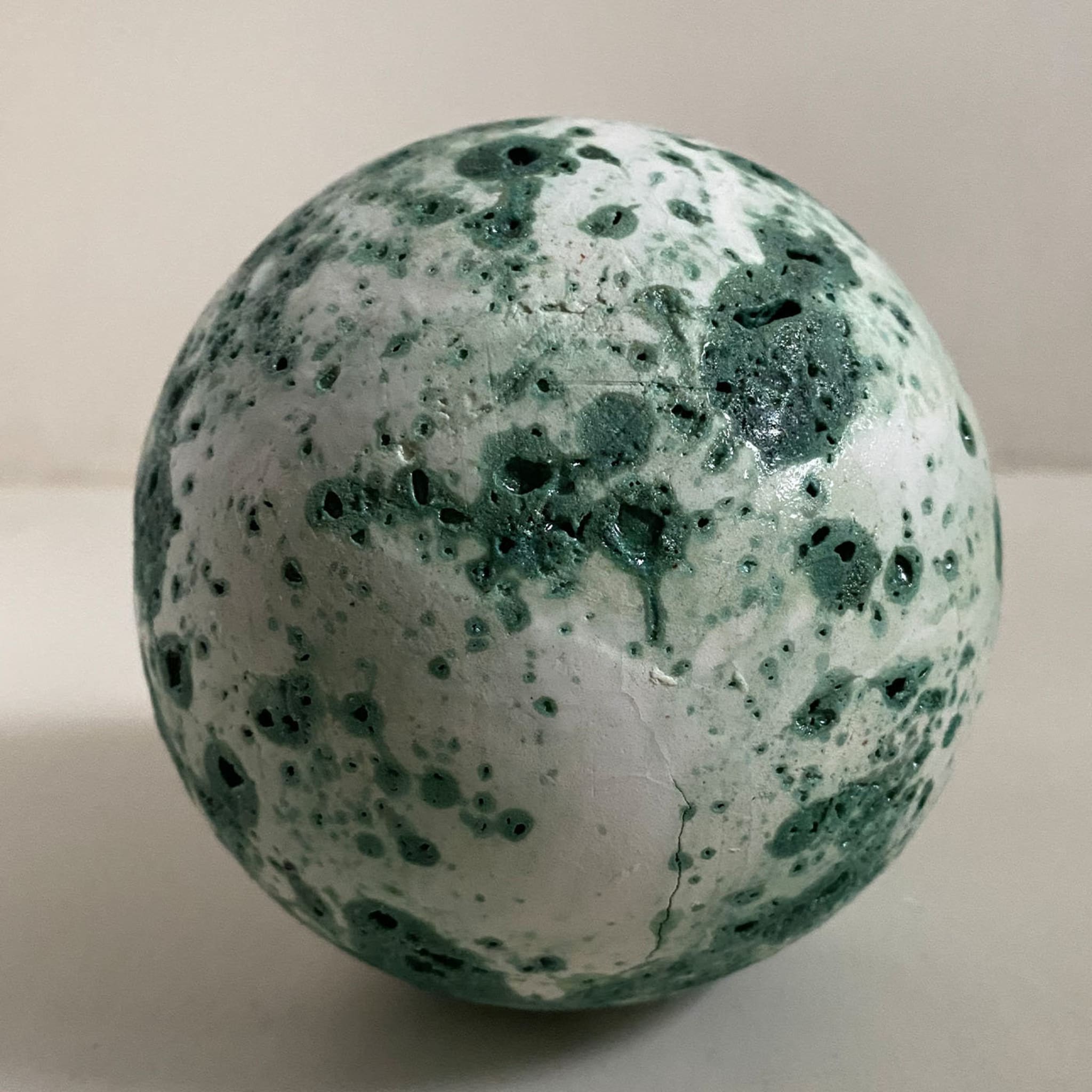Materia Green Vase by Stefania Loschi - Alternative view 2