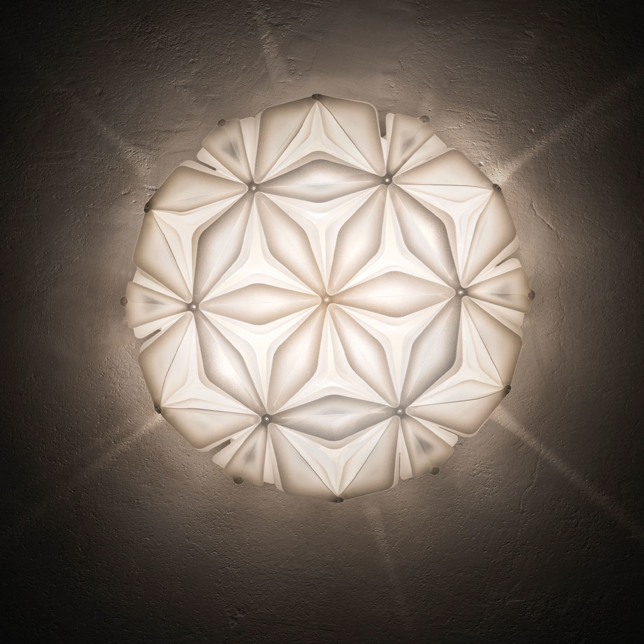 La Vie White Ceiling/Wall Lamp by Adriano Rachele - Alternative view 2